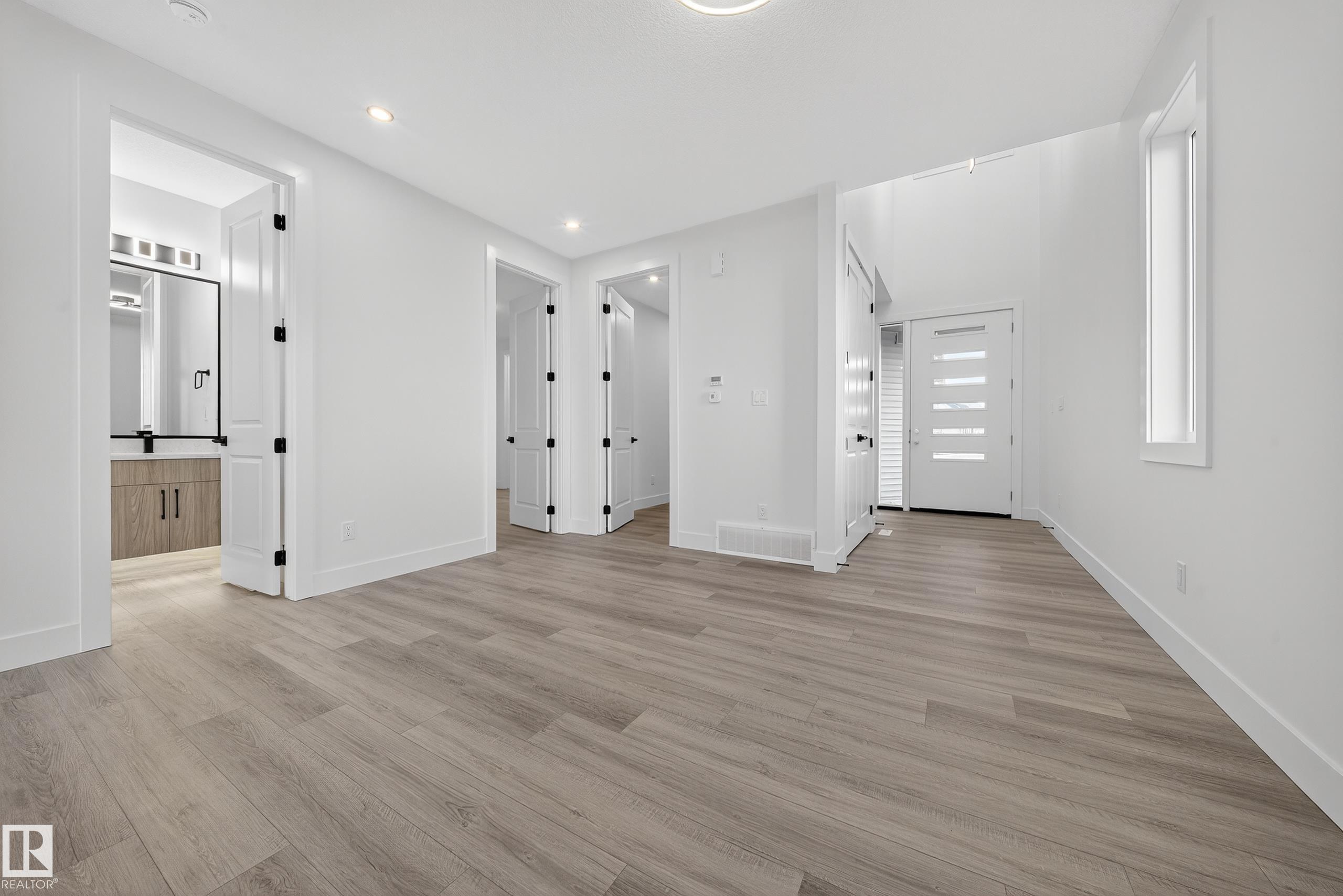 Photo 17 at 2010 Collip Crescent SW, Cavanagh, Edmonton