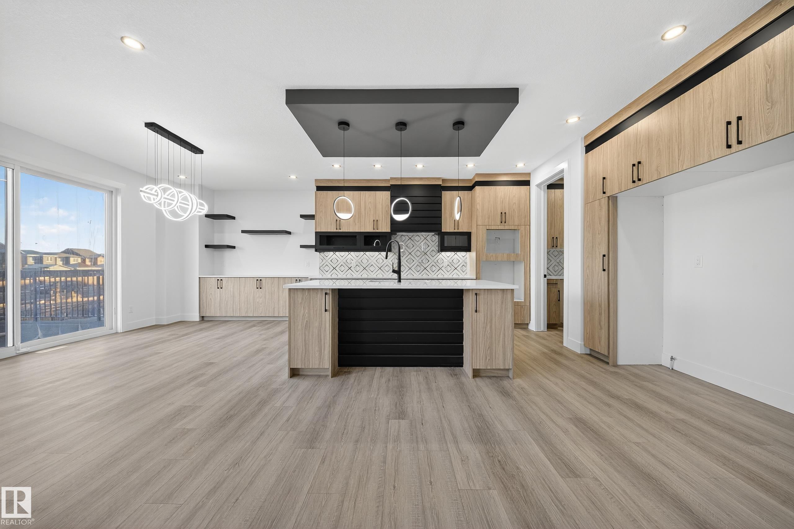 Photo 27 at 2010 Collip Crescent SW, Cavanagh, Edmonton