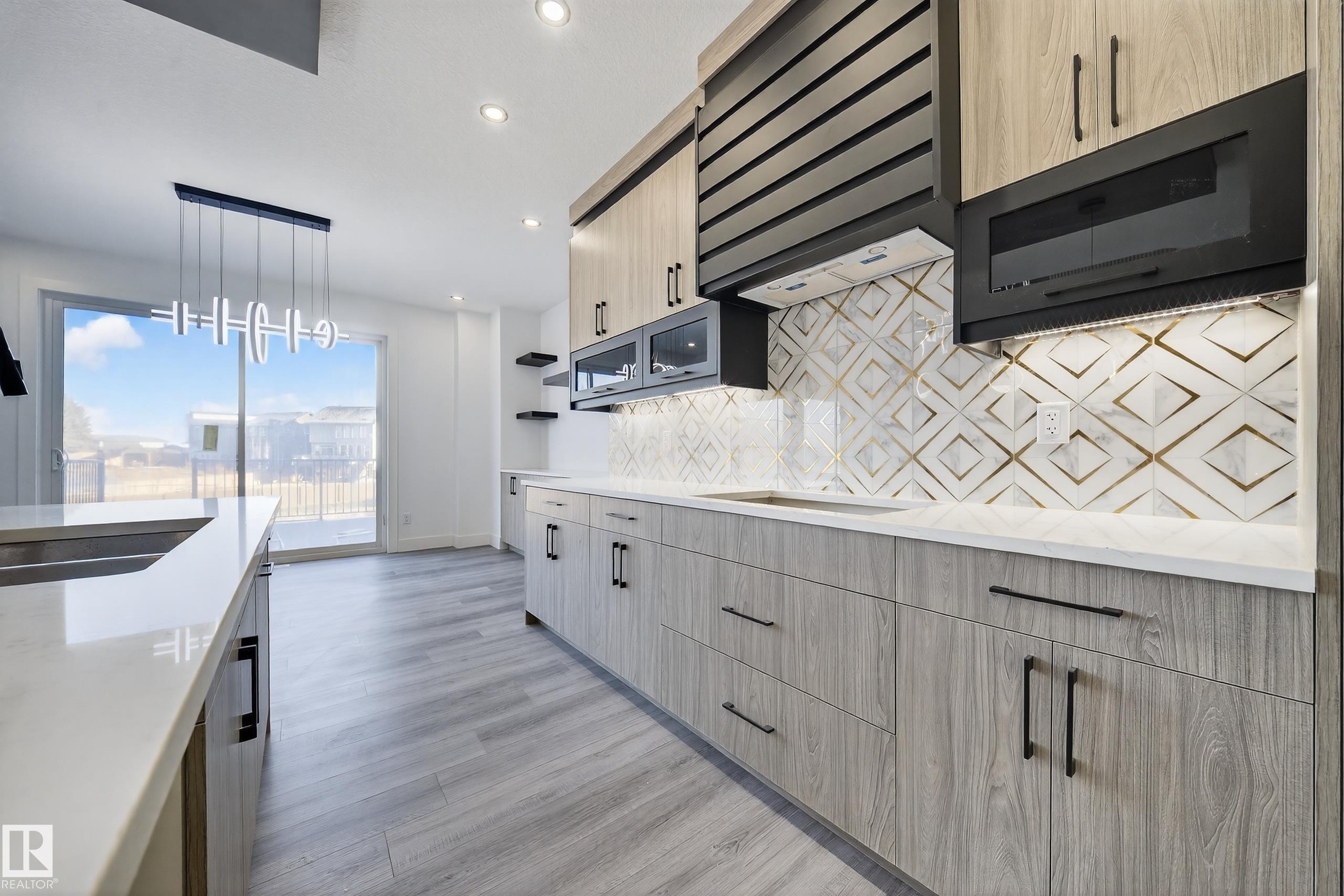 Photo 30 at 2010 Collip Crescent SW, Cavanagh, Edmonton