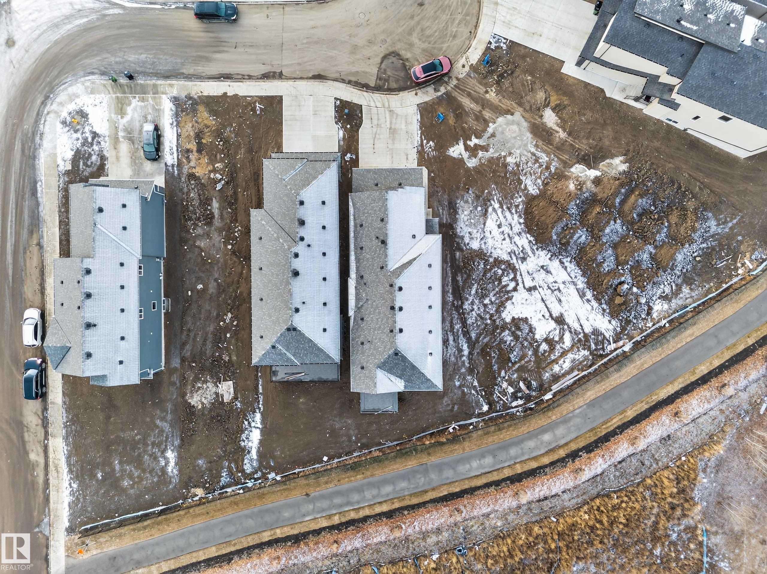 Photo 10 at 2010 Collip Crescent SW, Cavanagh, Edmonton