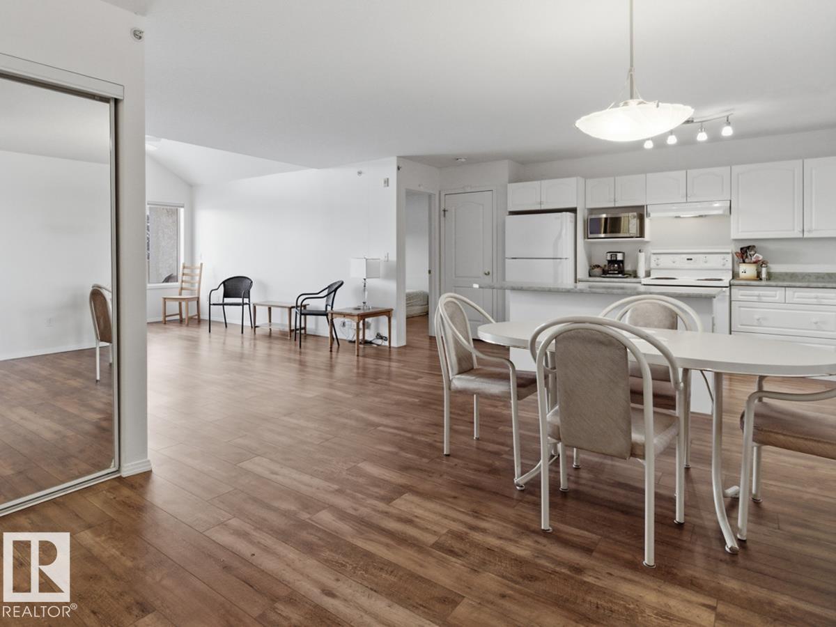 312 - 10421 42 Avenue NW, Rideau Park, Edmonton