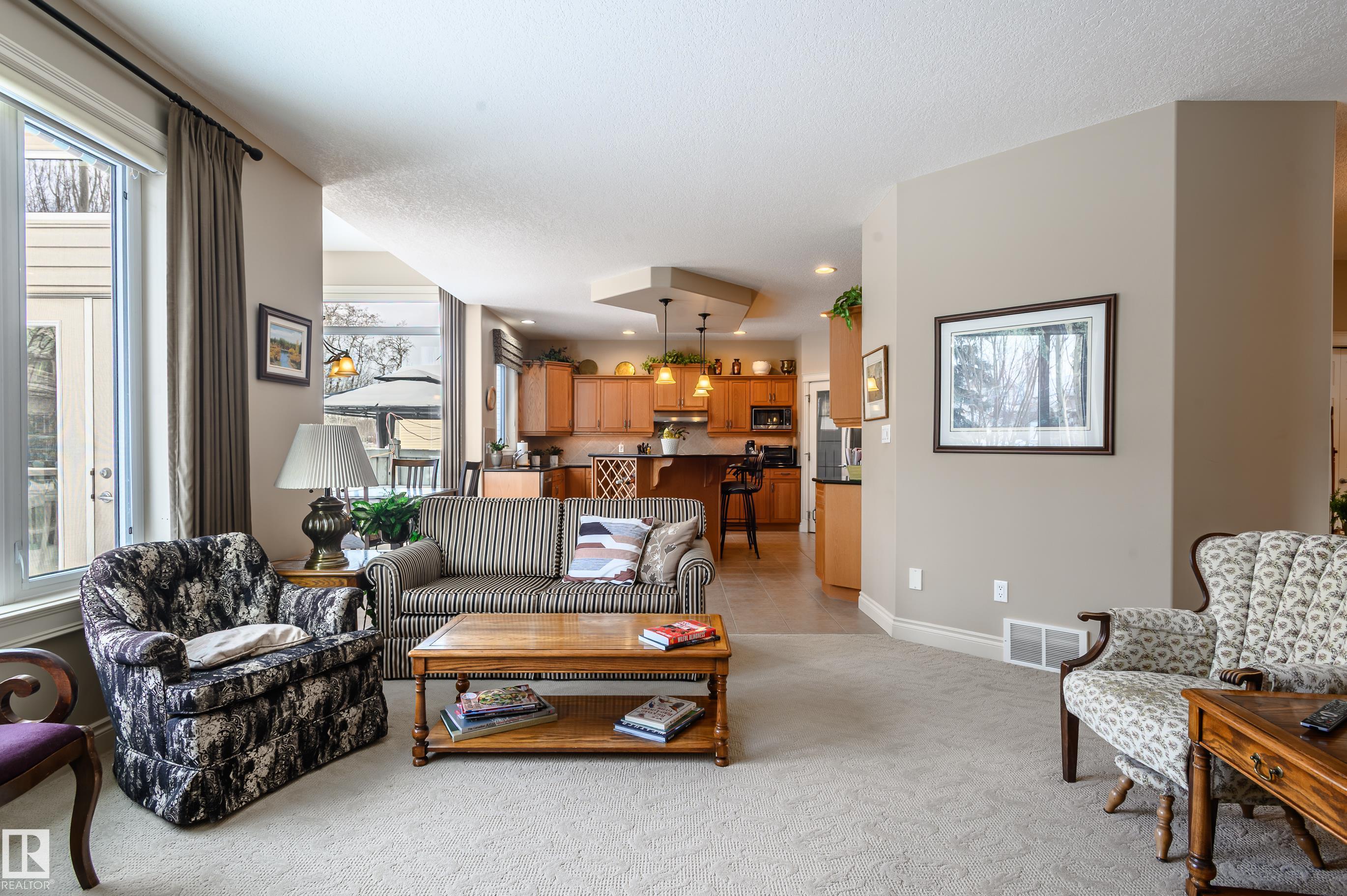 Photo 10 at 948 Hope Way NW, The Hamptons, Edmonton