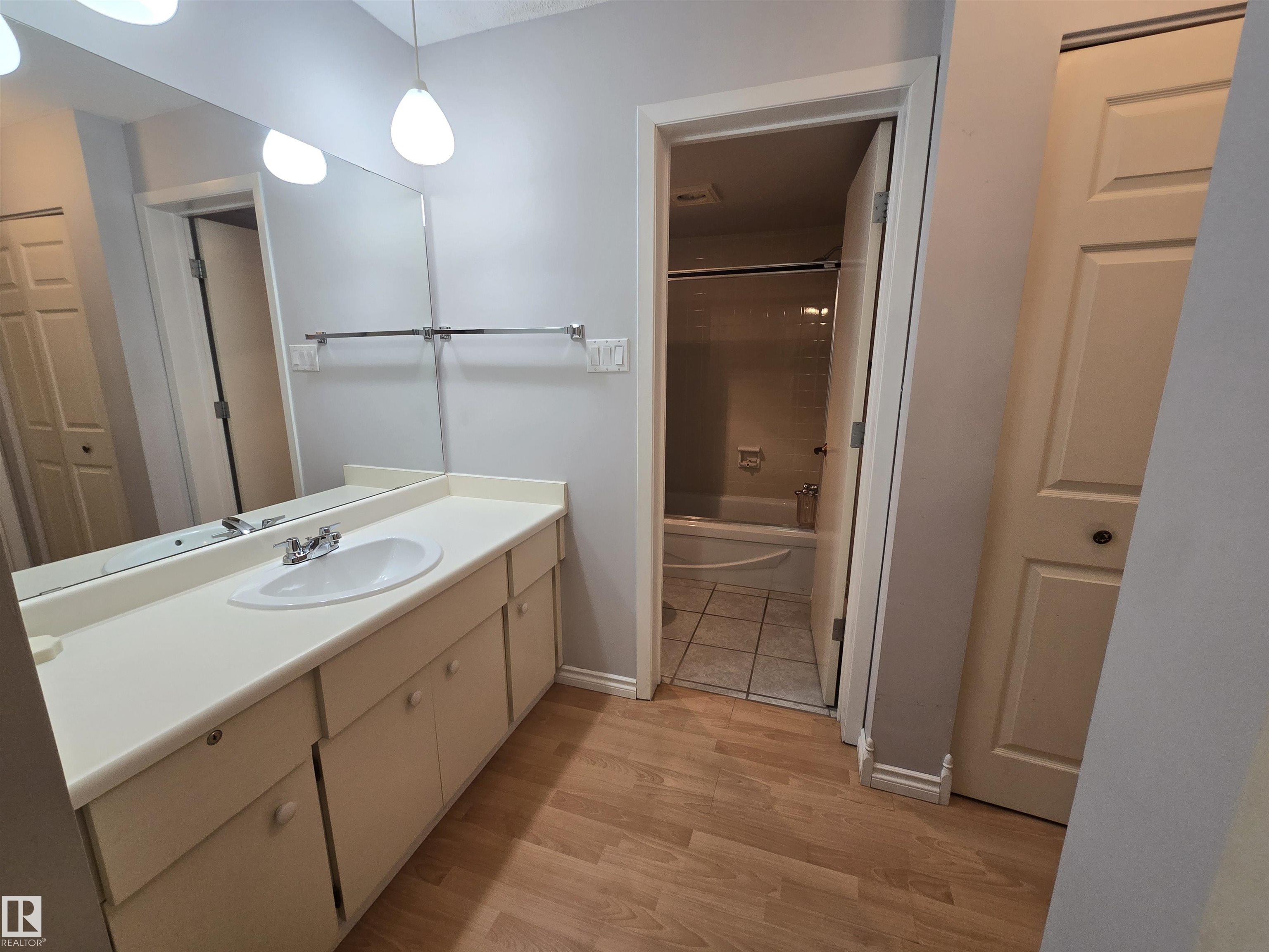 Photo 18 at 114 - 5520 Riverbend Road NW, Brander Gardens, Edmonton