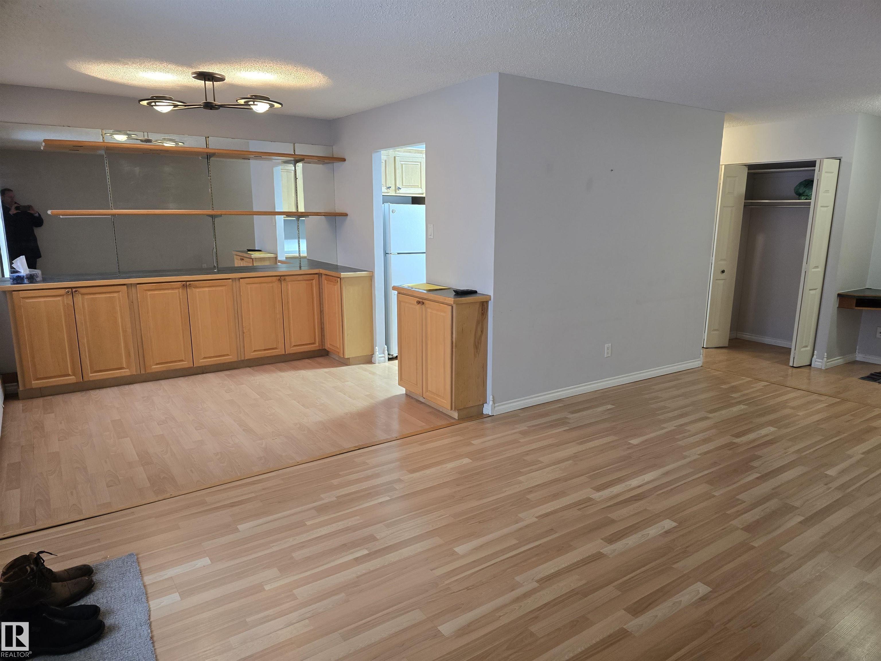 Photo 6 at 114 - 5520 Riverbend Road NW, Brander Gardens, Edmonton