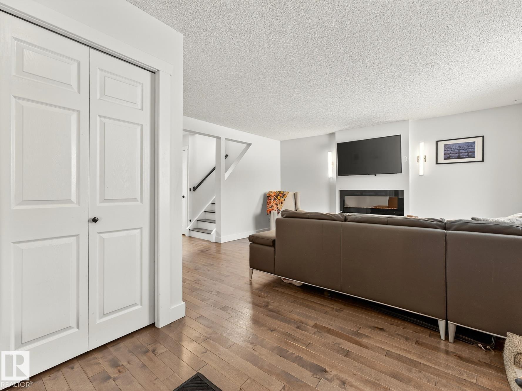 17235 88 Street NW, Klarvatten, Edmonton