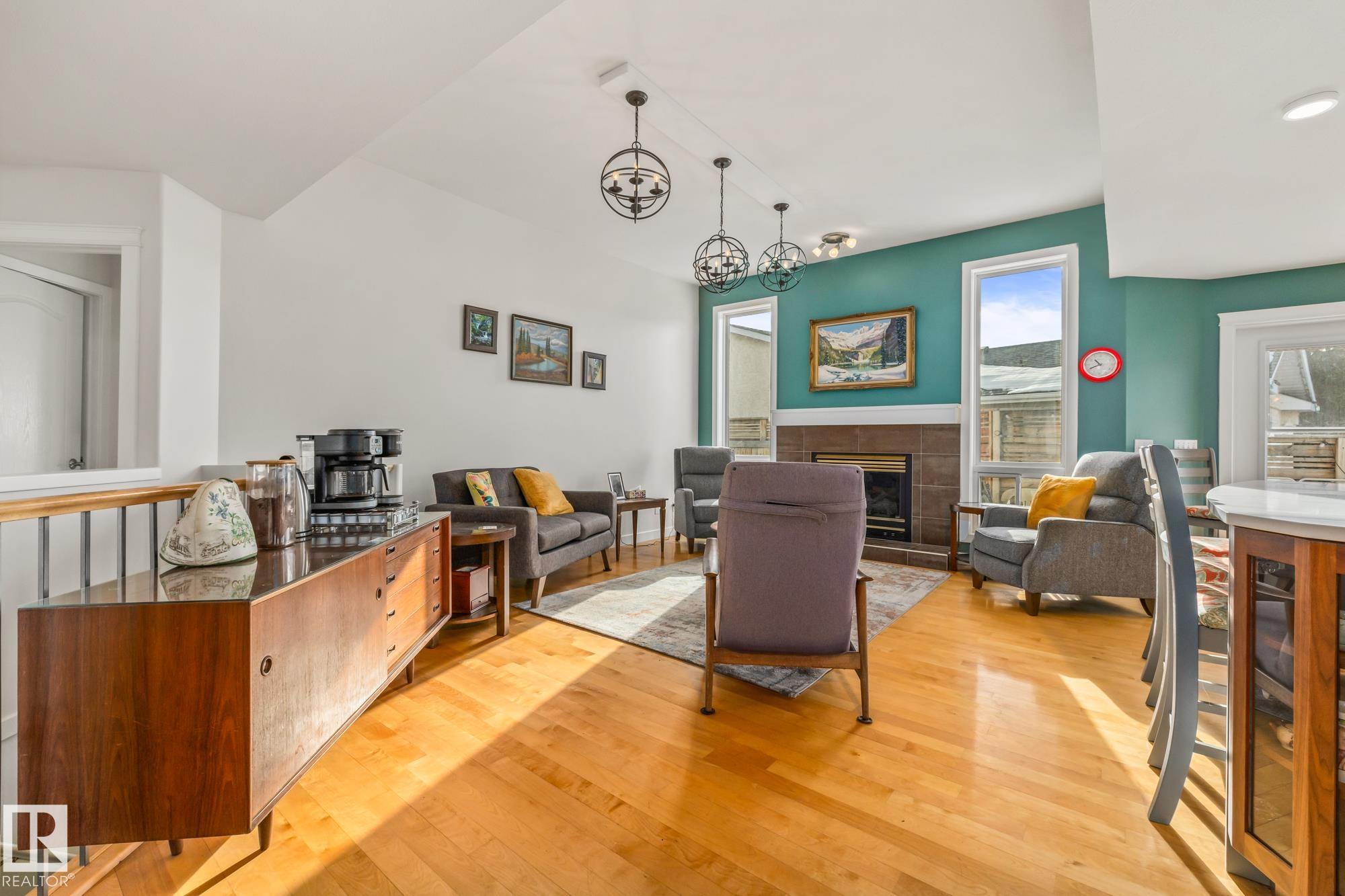 203 Bancroft Close NW, Breckenridge Greens, Edmonton