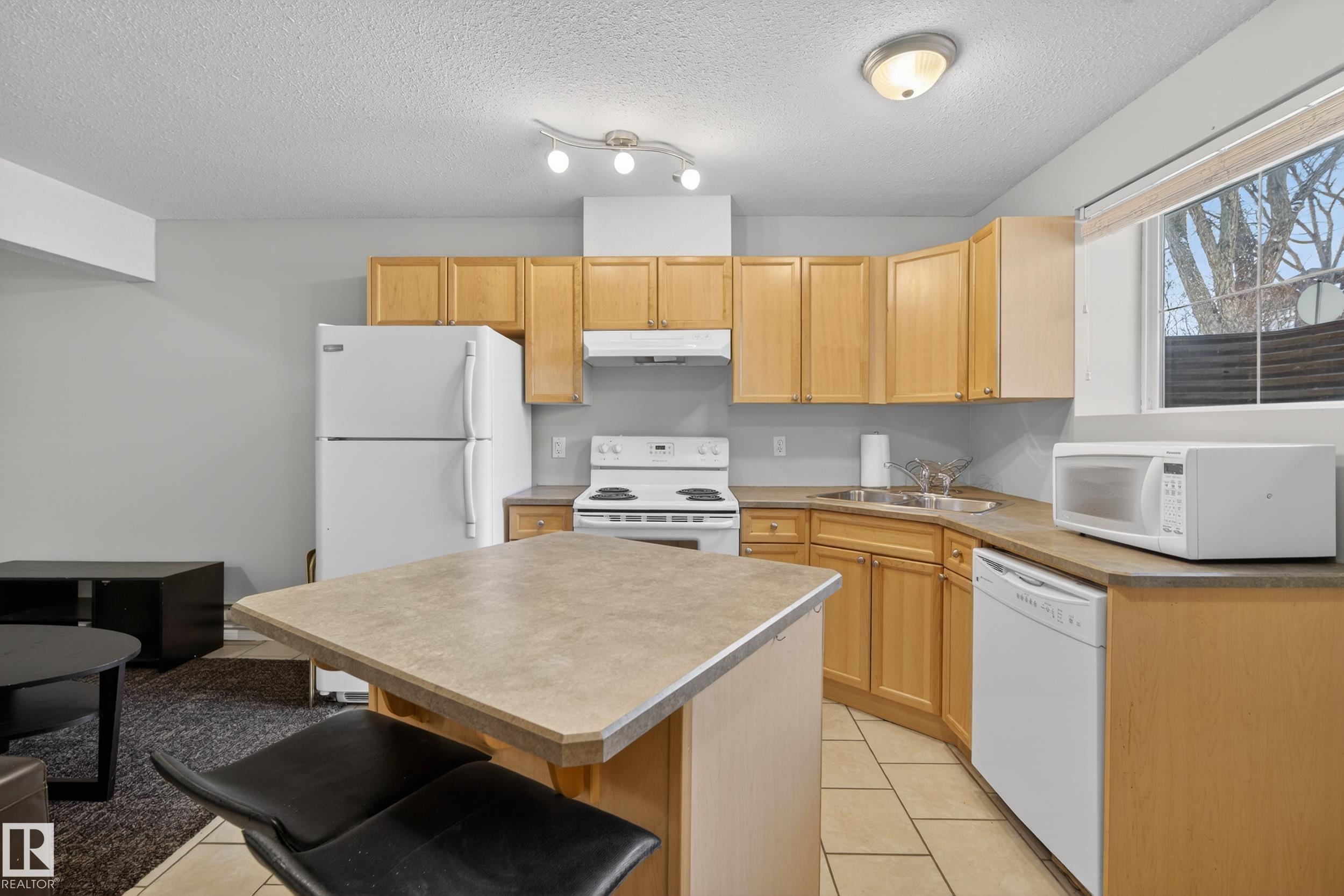 Photo 32 at 12126 85 Street NW, Eastwood, Edmonton