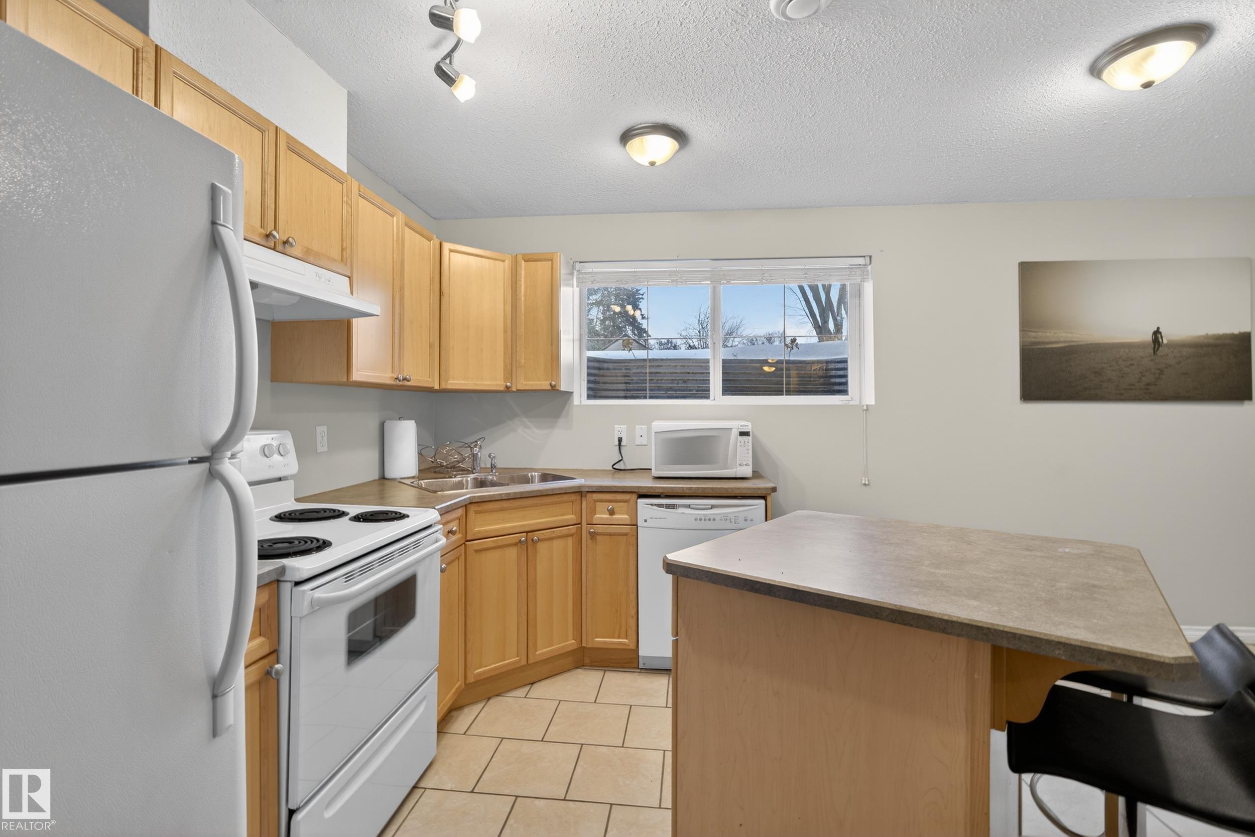 Photo 34 at 12126 85 Street NW, Eastwood, Edmonton