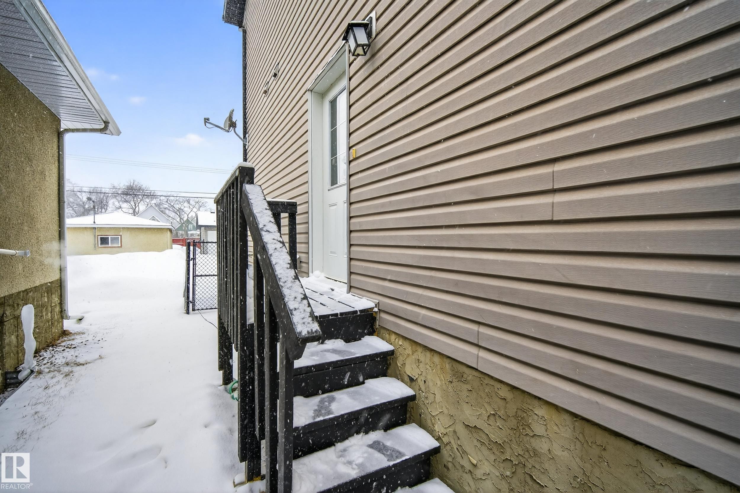 Photo 43 at 12126 85 Street NW, Eastwood, Edmonton