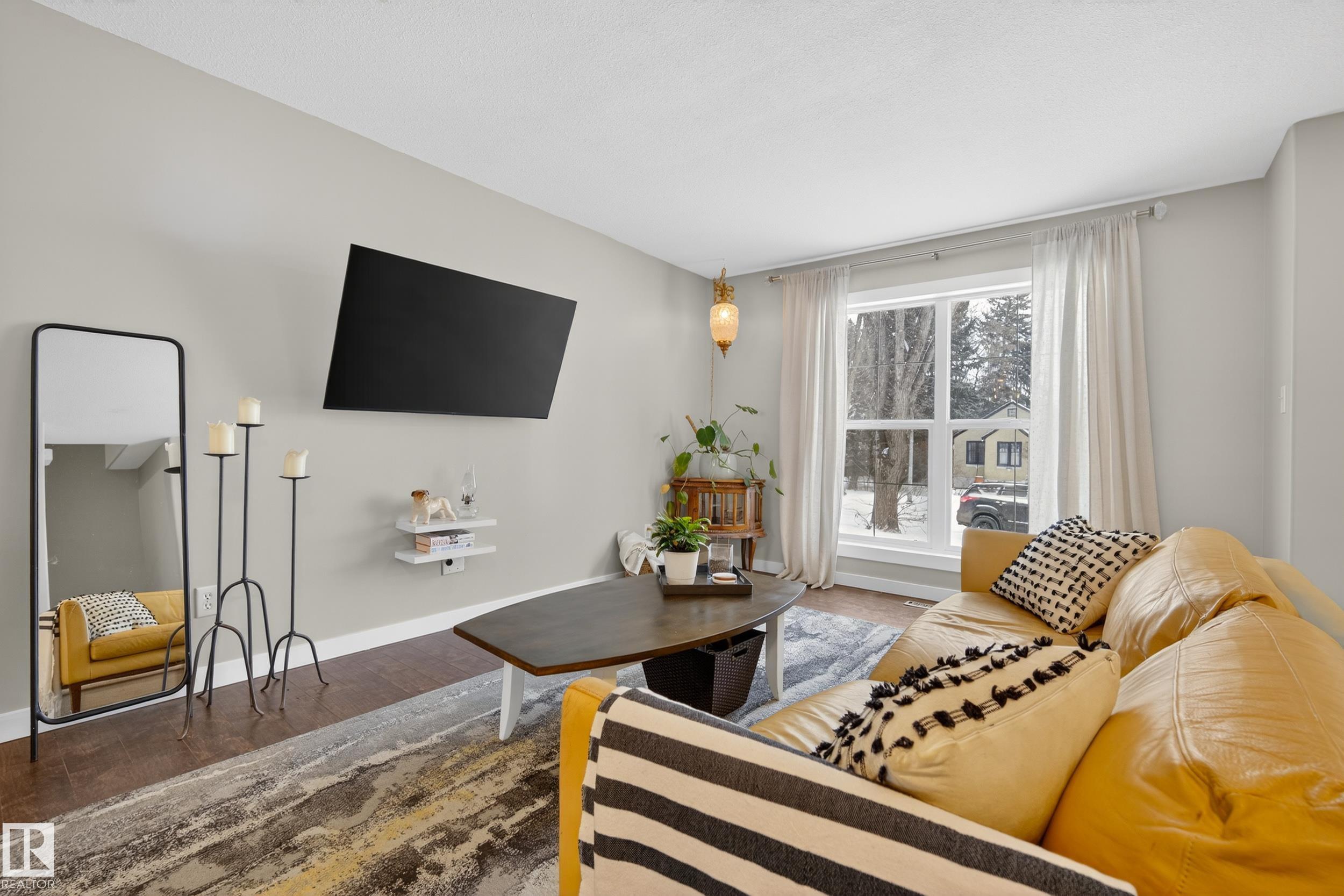 Photo 8 at 12126 85 Street NW, Eastwood, Edmonton