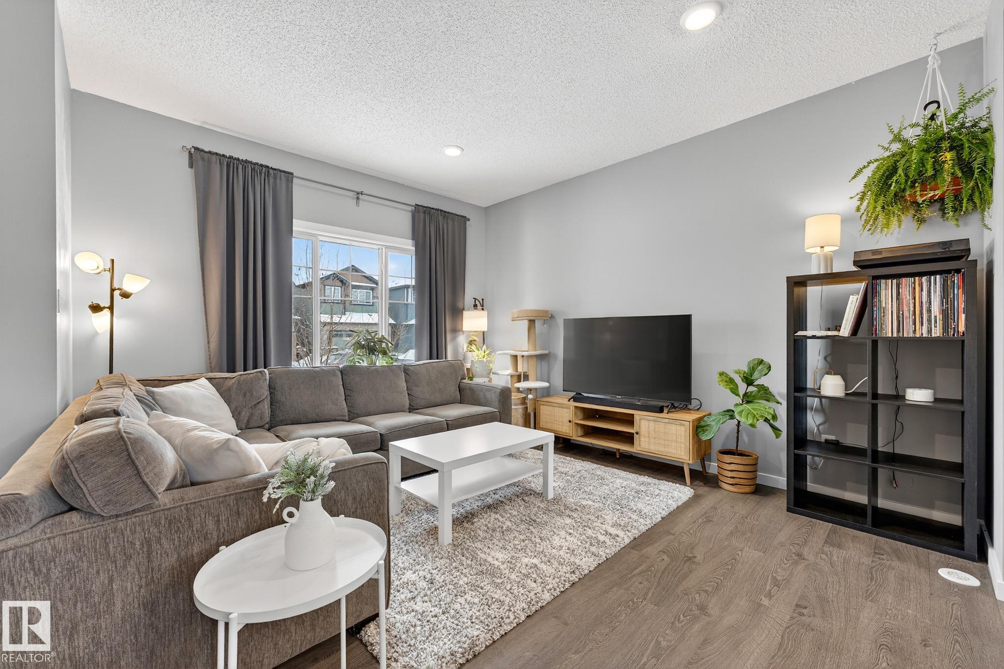 22108 87 Avenue NW, Rosenthal, Edmonton