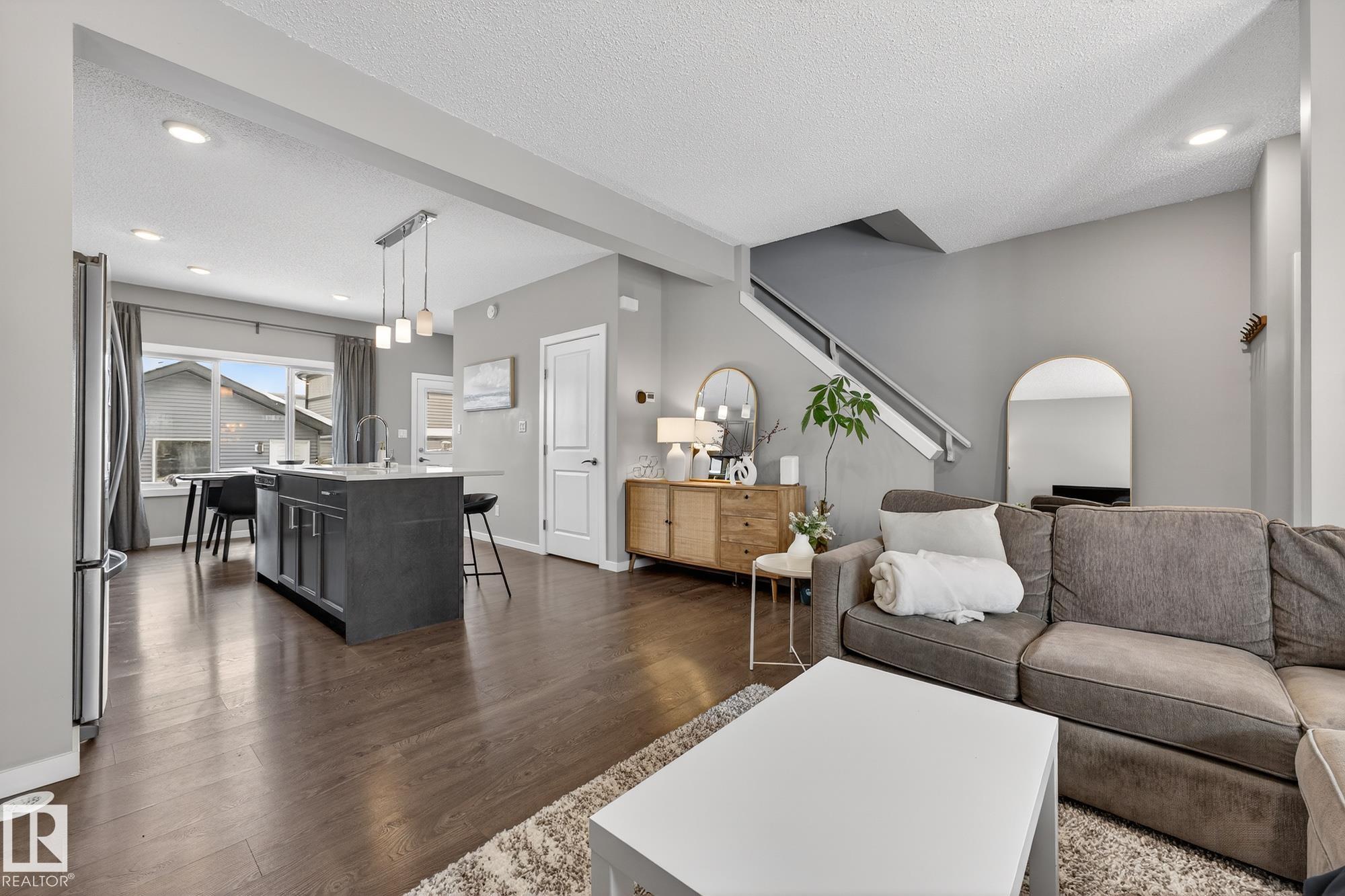 Photo 8 at 22108 87 Avenue NW, Rosenthal, Edmonton