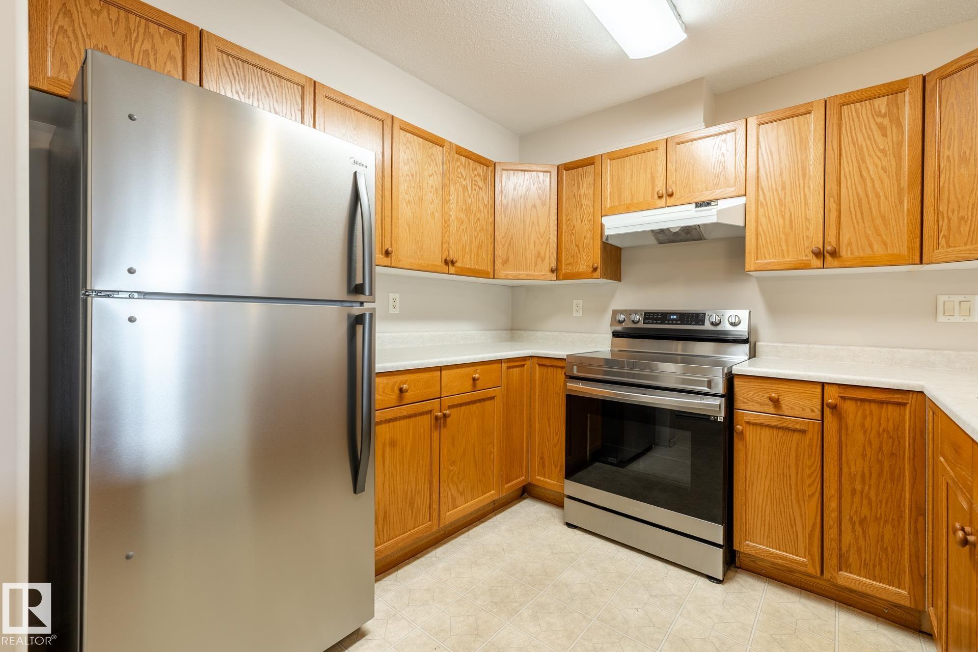 Photo 11 at 209 - 8912 156 Street NW, Meadowlark Park, Edmonton