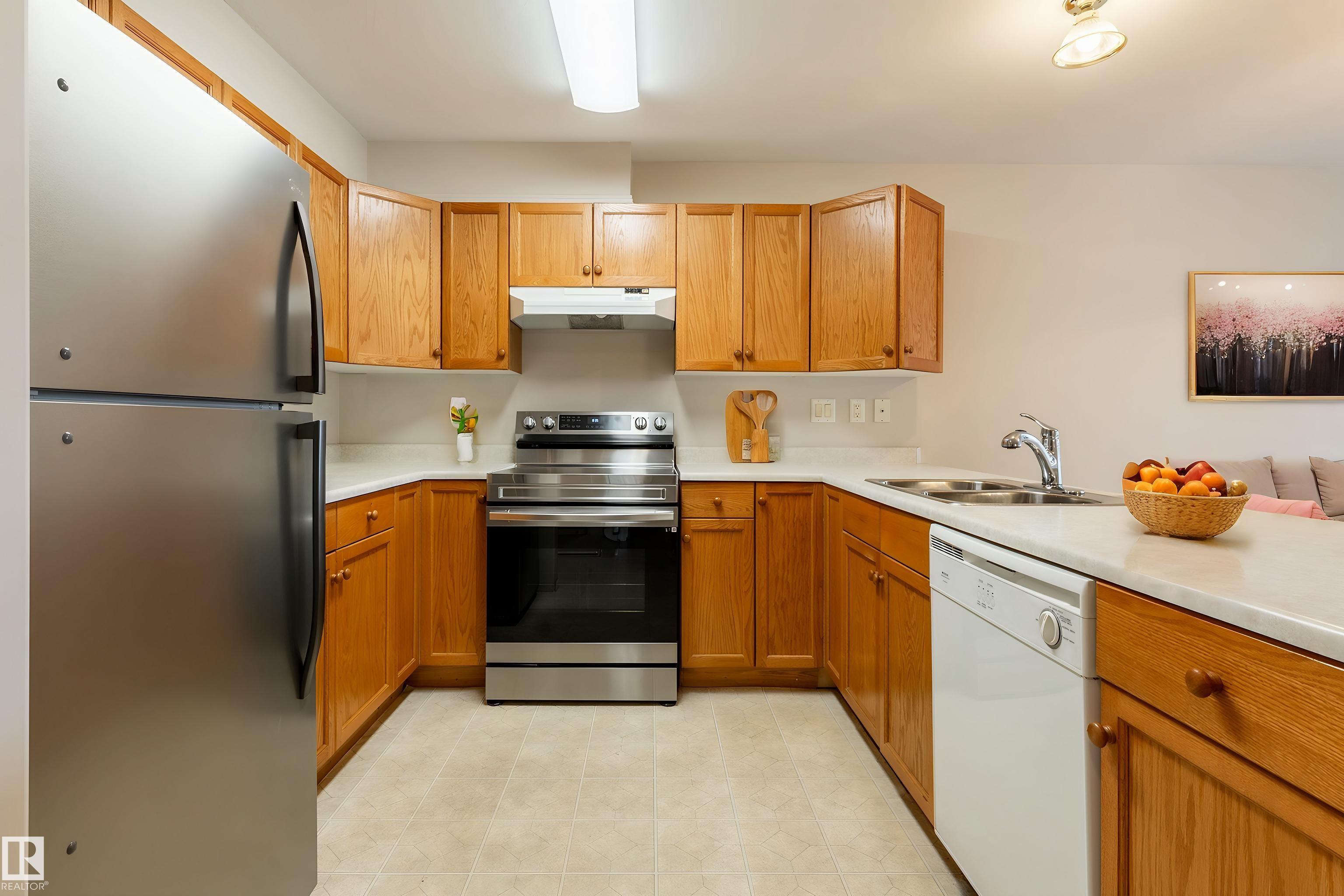 209 - 8912 156 Street NW, Meadowlark Park, Edmonton