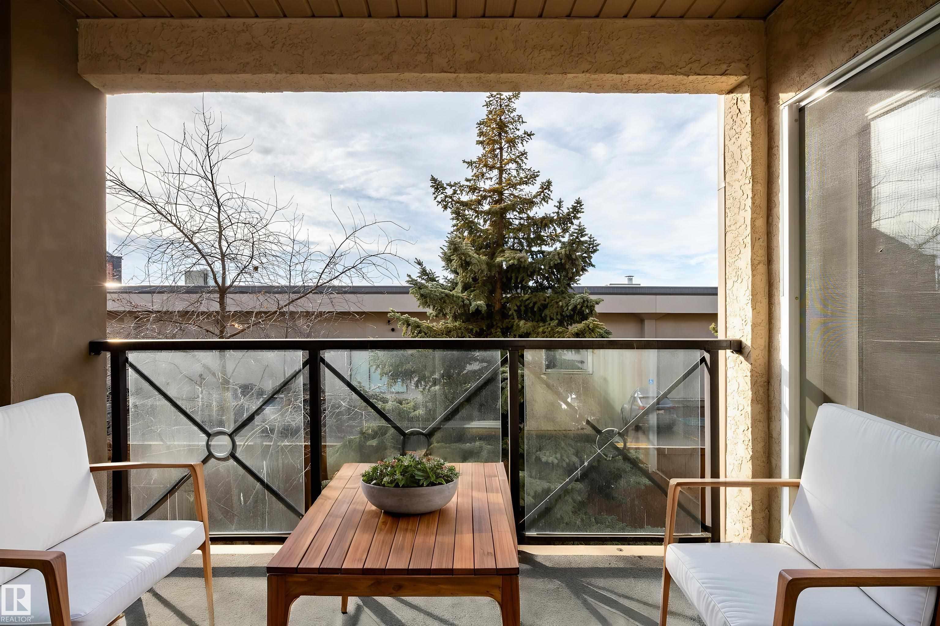 Photo 7 at 209 - 8912 156 Street NW, Meadowlark Park, Edmonton