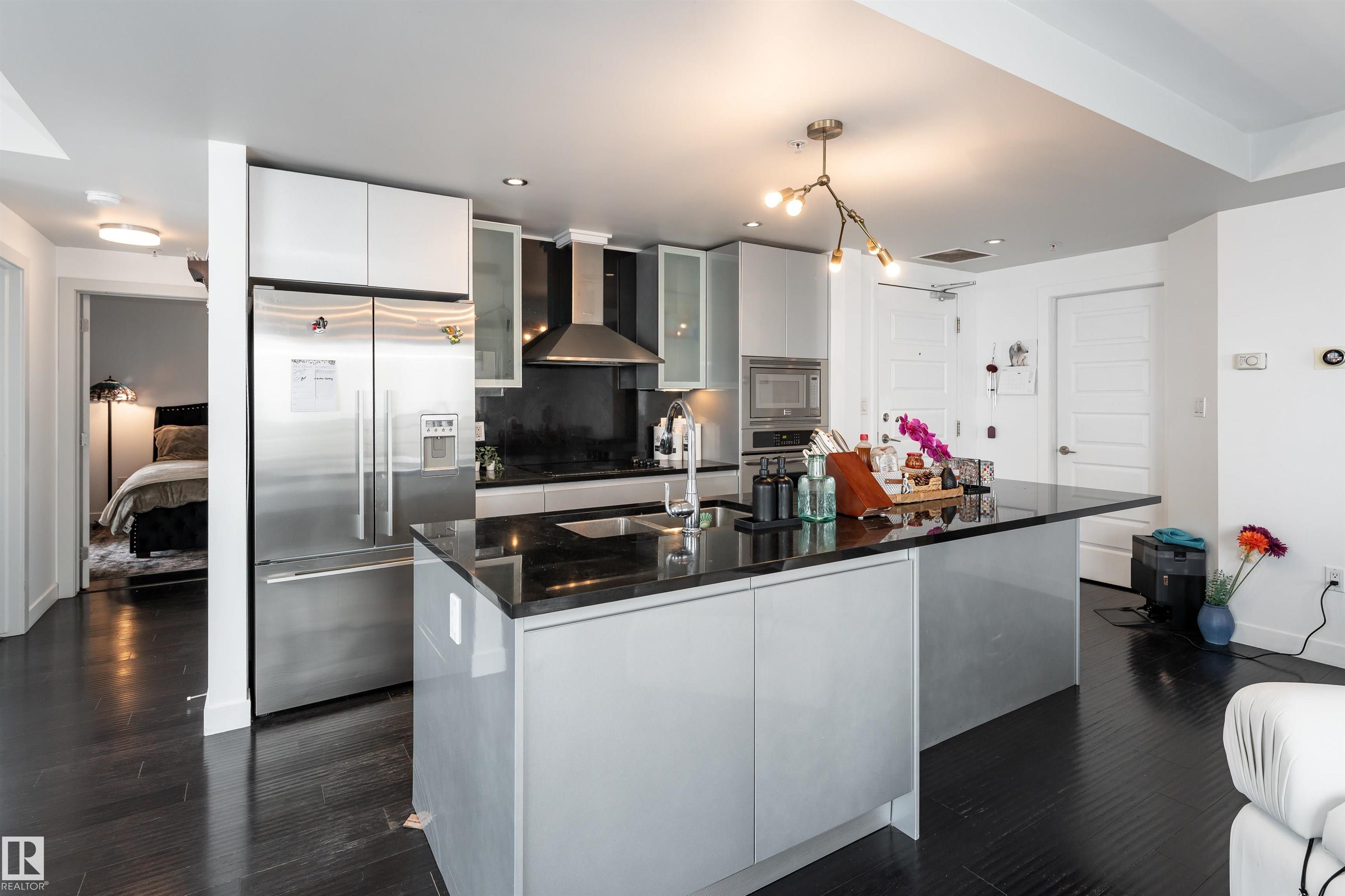 1803 - 10388 105 Street NW, Downtown, Edmonton