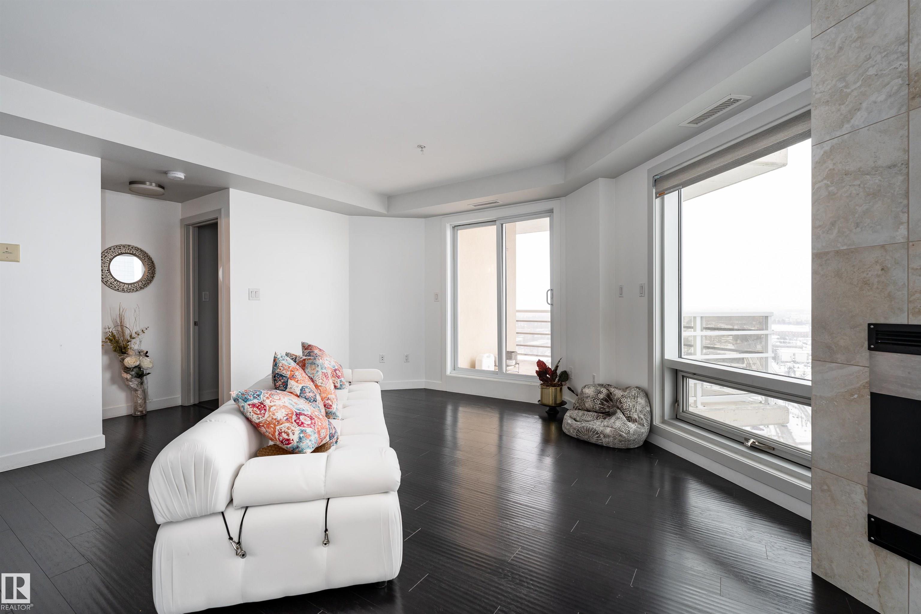 1803 - 10388 105 Street NW, Downtown, Edmonton