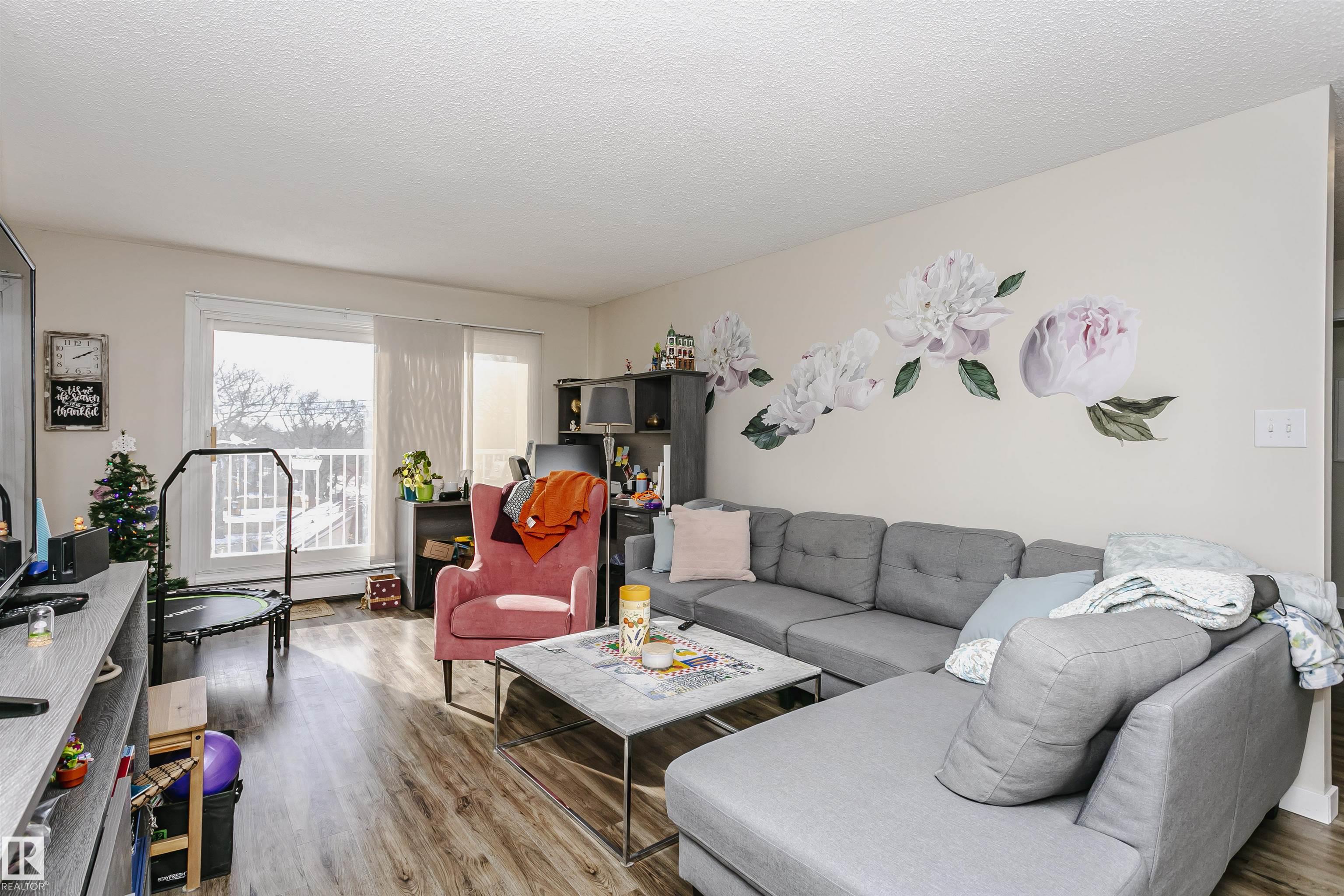 Photo 11 at 407 - 8149 111 Street S NW, Garneau, Edmonton