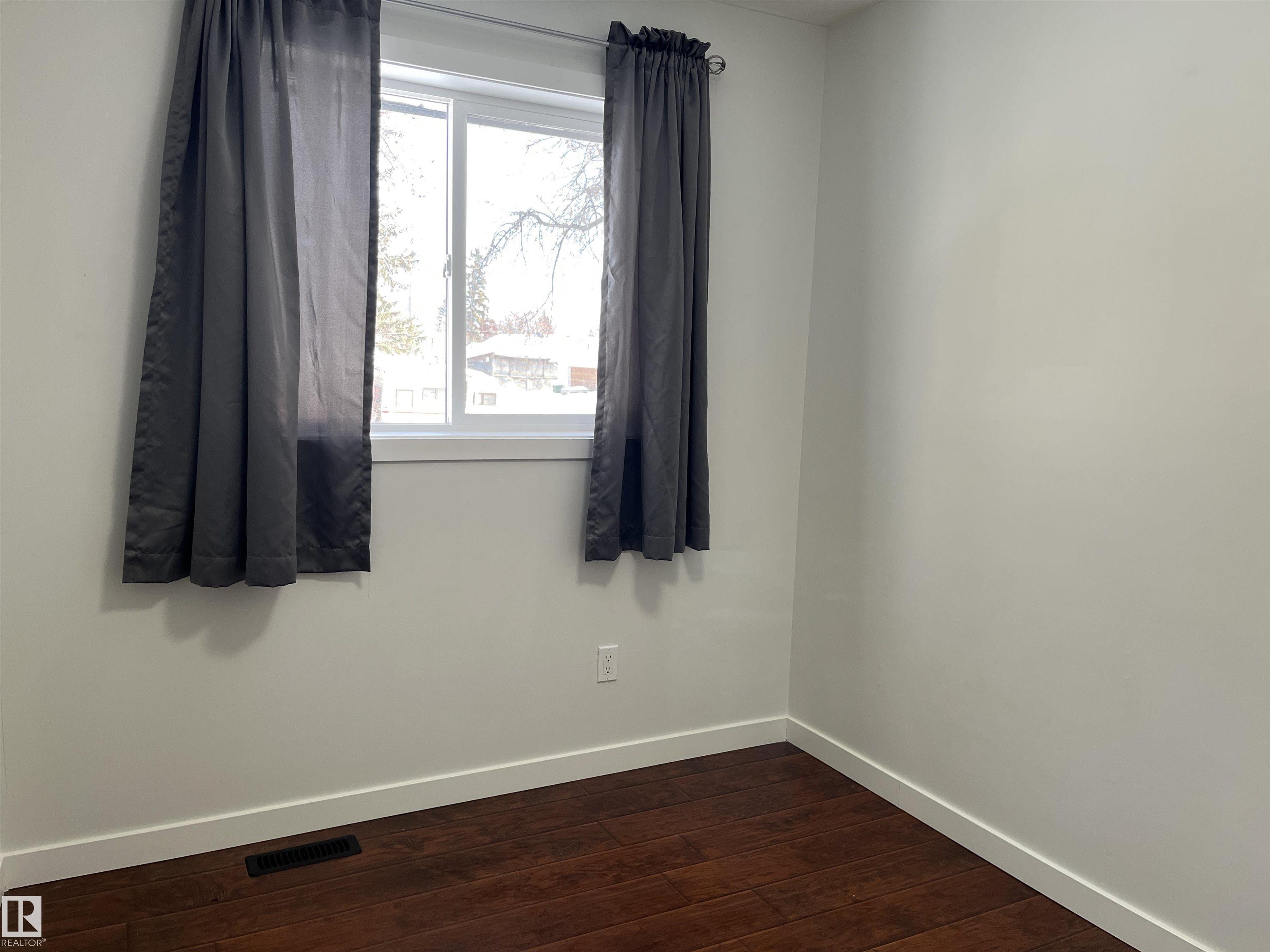 Photo 20 at 10832 163 Street NW, Mayfield, Edmonton