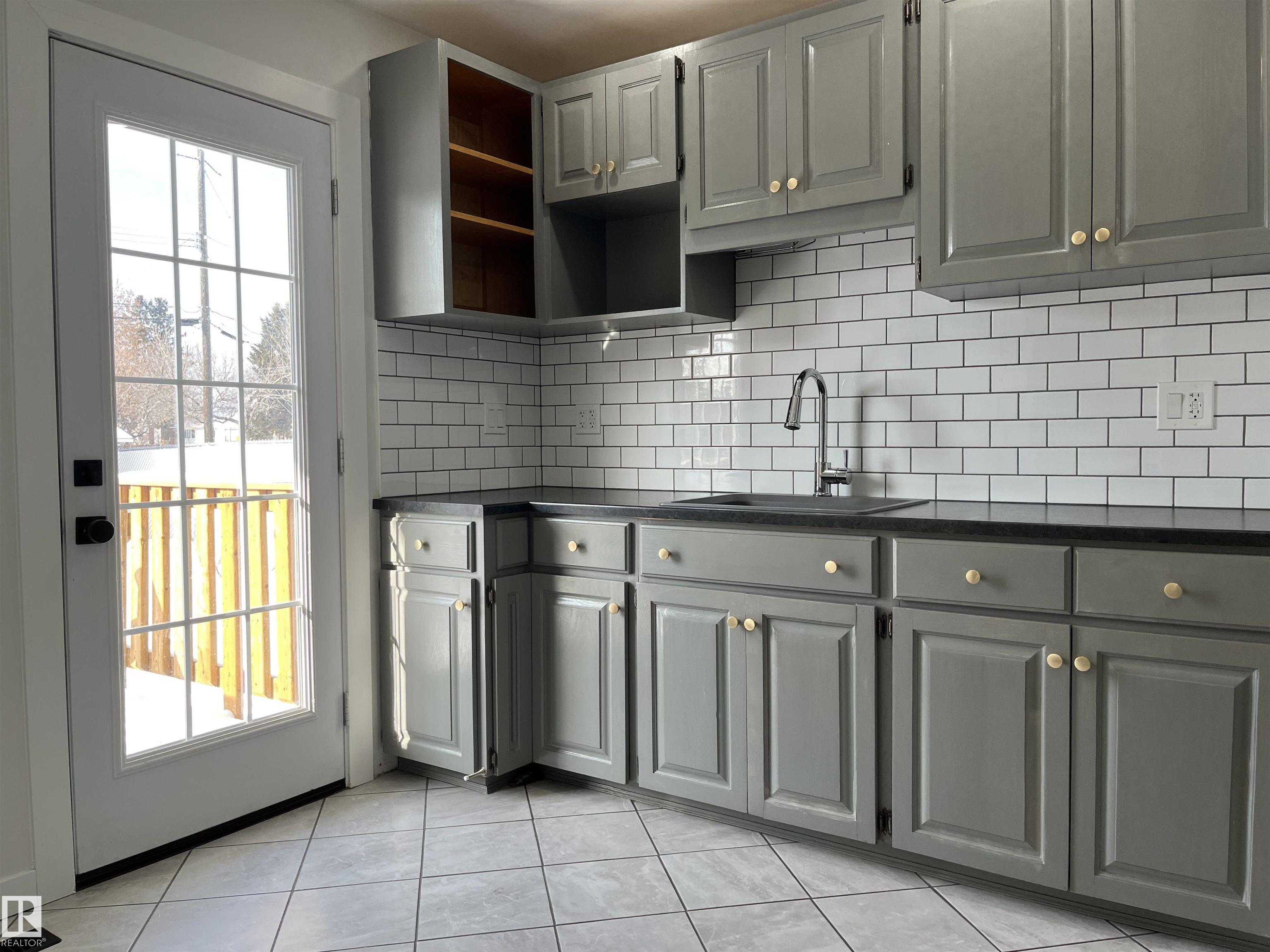 10832 163 Street NW, Mayfield, Edmonton