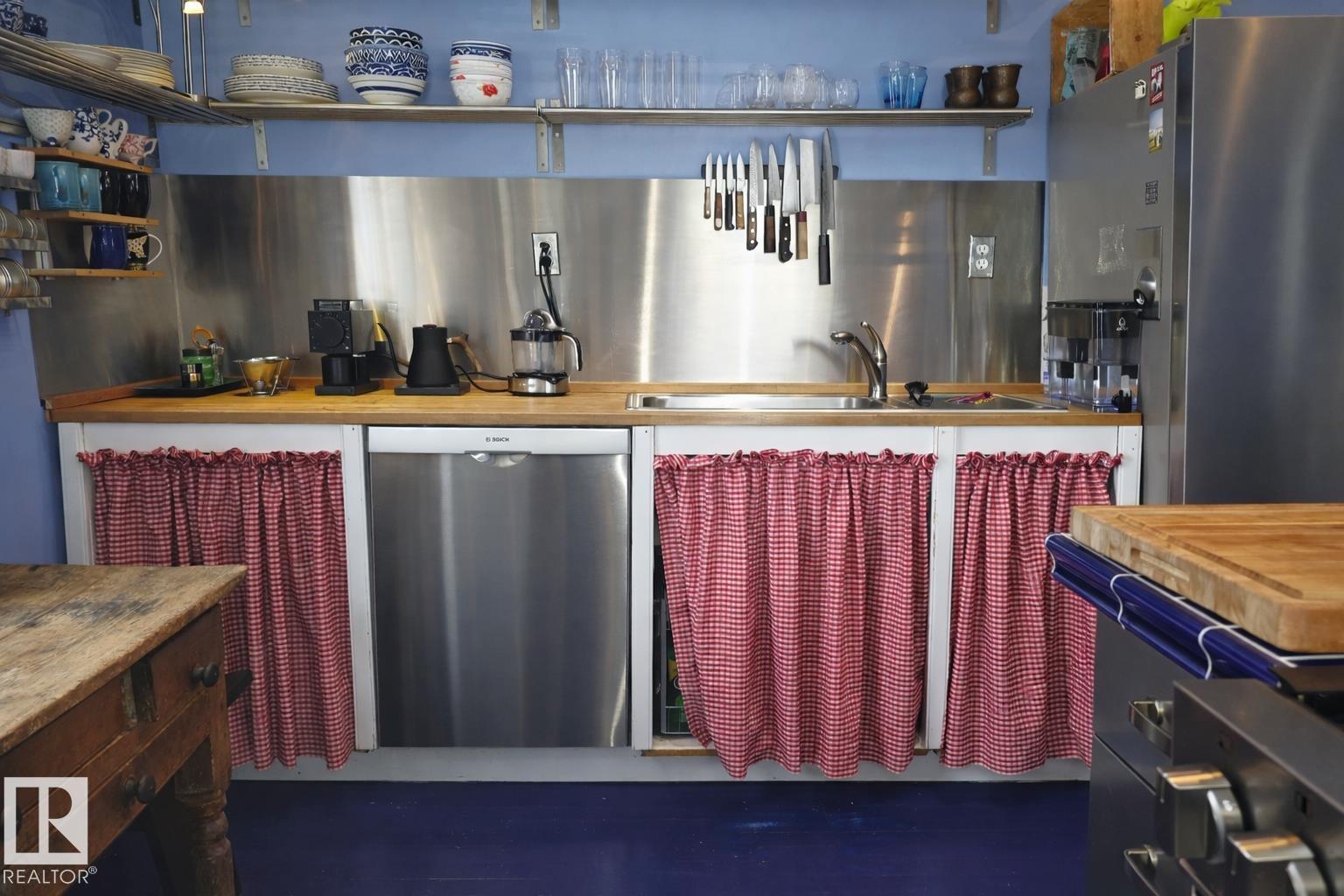 Photo 18 at 10922 66 Avenue NW, Parkallen, Edmonton