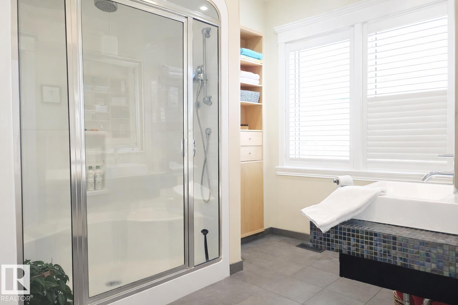 Photo 20 at 10922 66 Avenue NW, Parkallen, Edmonton