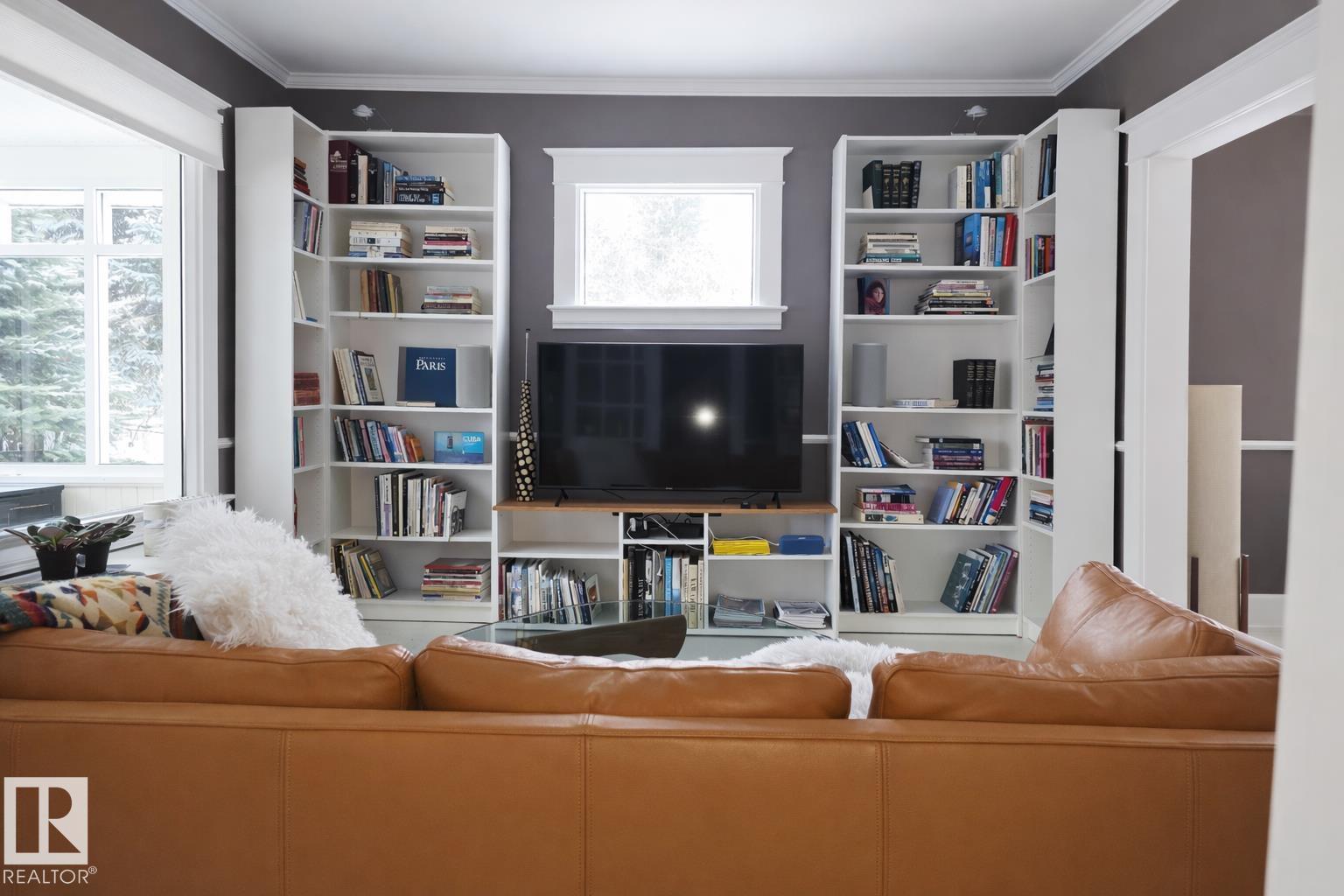 Photo 9 at 10922 66 Avenue NW, Parkallen, Edmonton