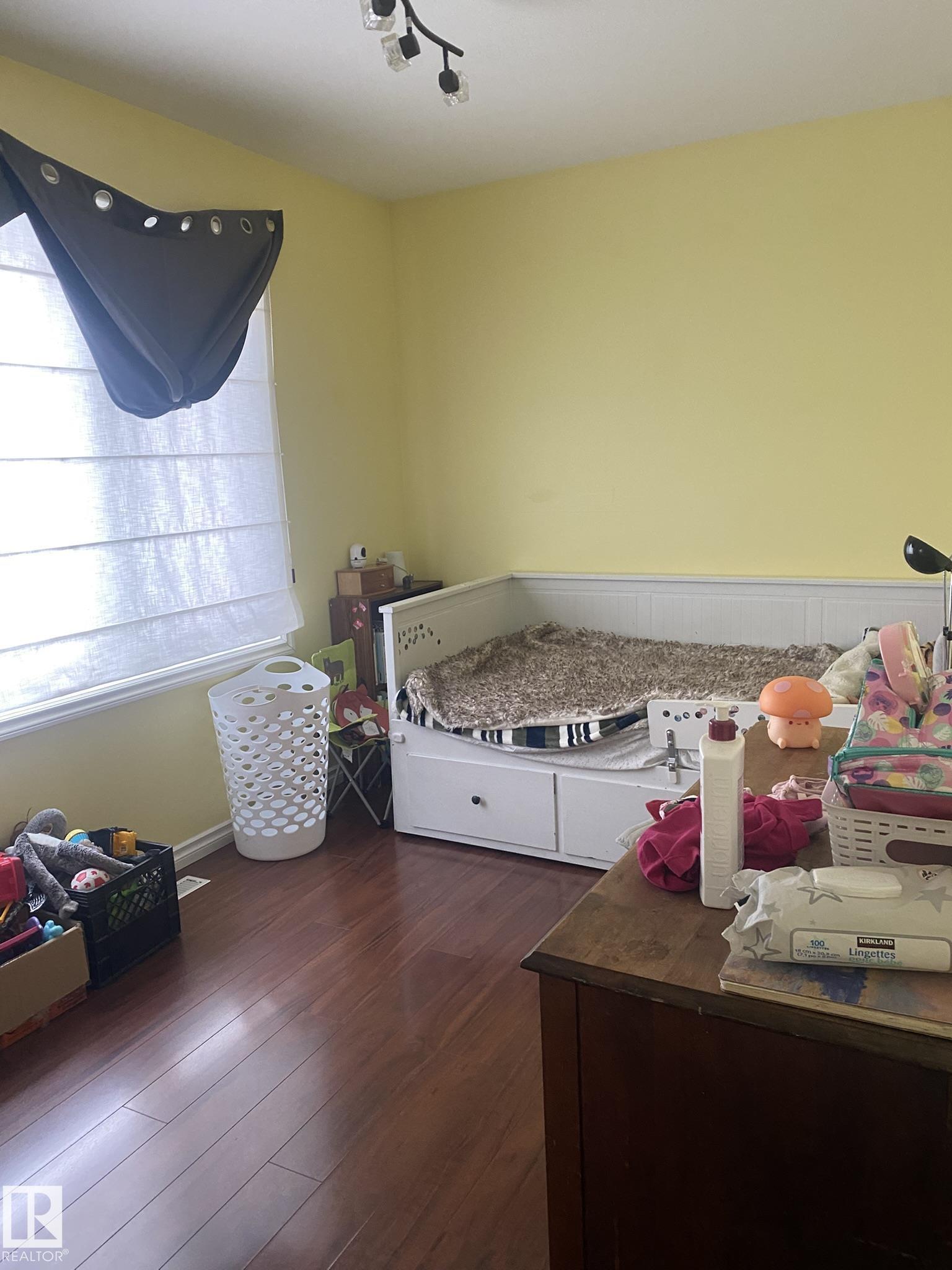 Photo 9 at 10945 54 Avenue NW, Pleasantview, Edmonton