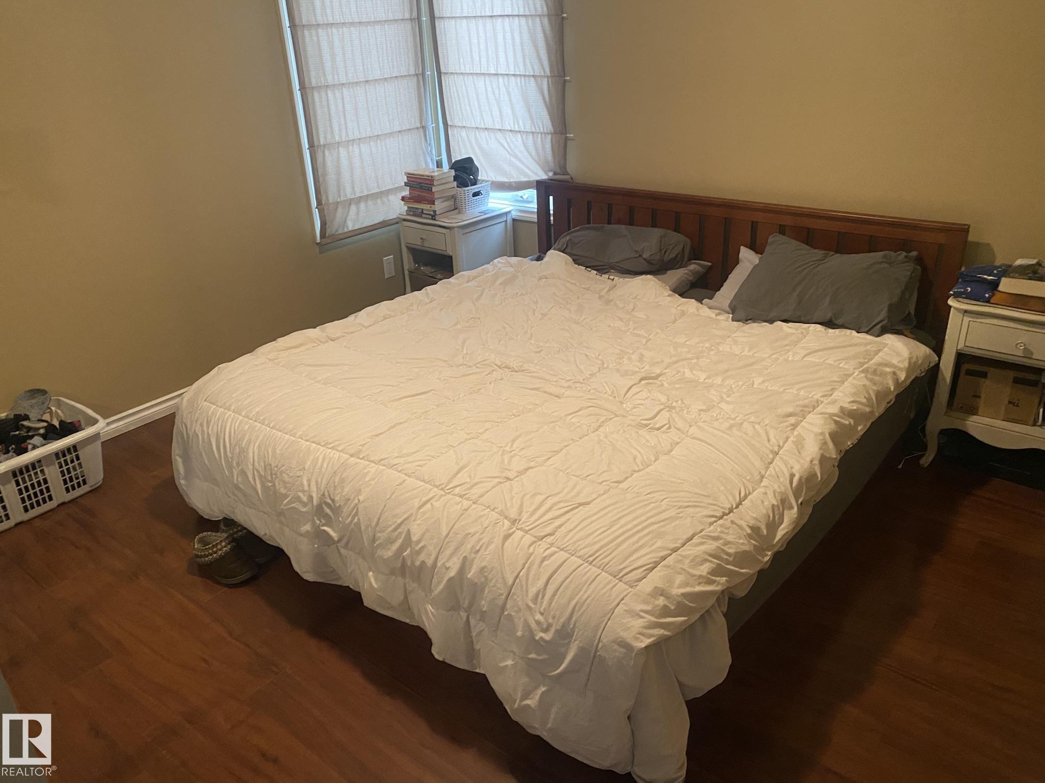 Photo 10 at 10945 54 Avenue NW, Pleasantview, Edmonton