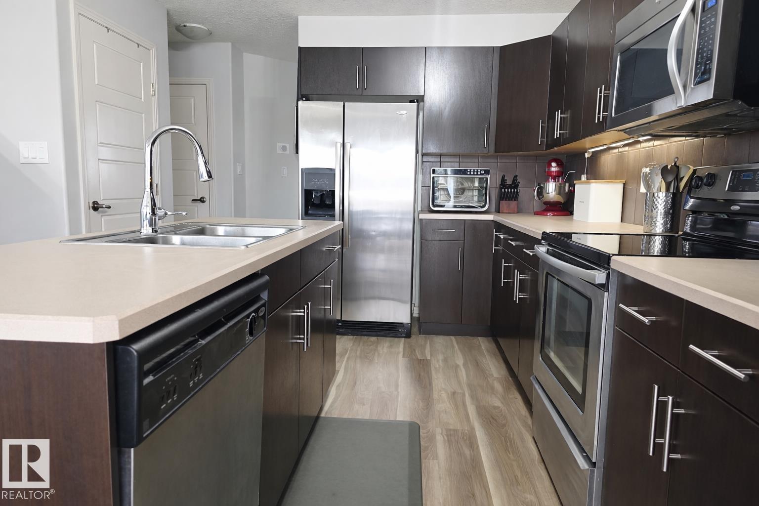 Photo 7 at 2151 28 Street NW, Laurel, Edmonton