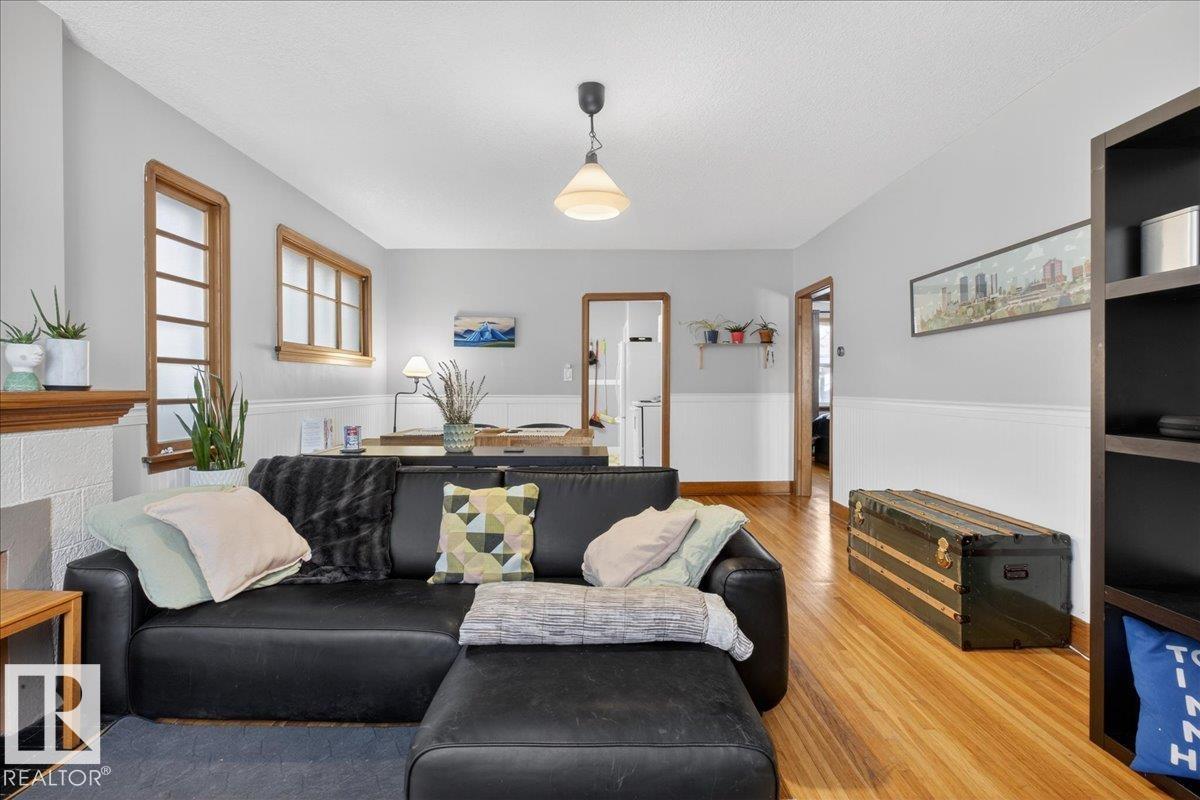 Photo 8 at 11234 68 Street NW, Bellevue, Edmonton