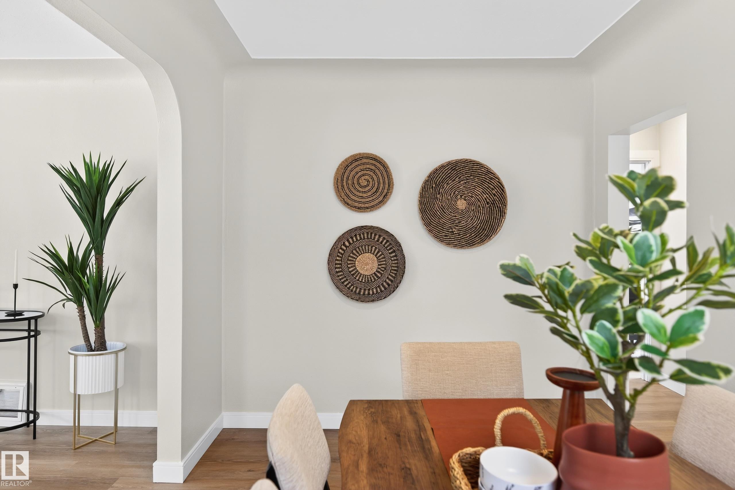 Photo 8 at 11330 67 Street NW, Bellevue, Edmonton