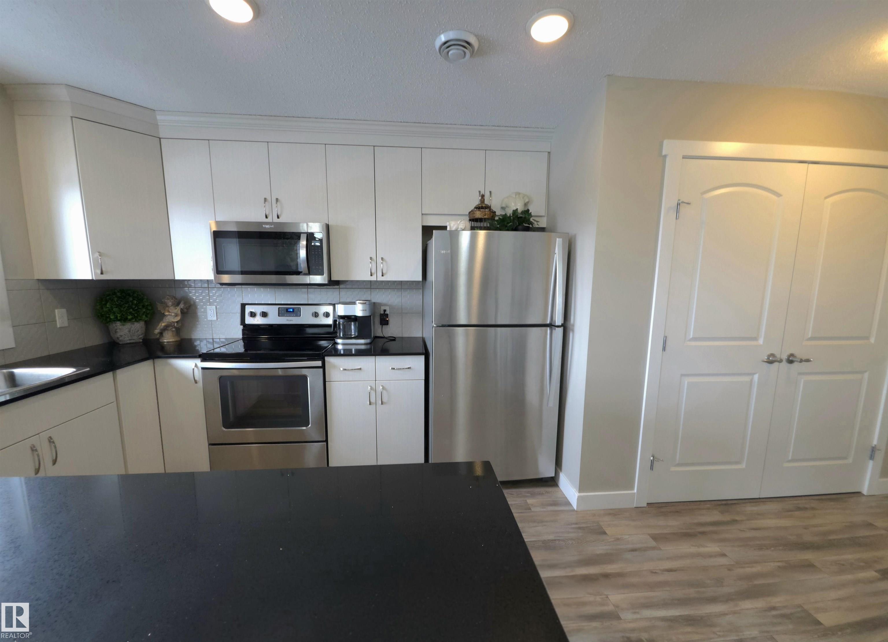 Photo 17 at 11 - 1203 163 Street SW, Glenridding Heights, Edmonton