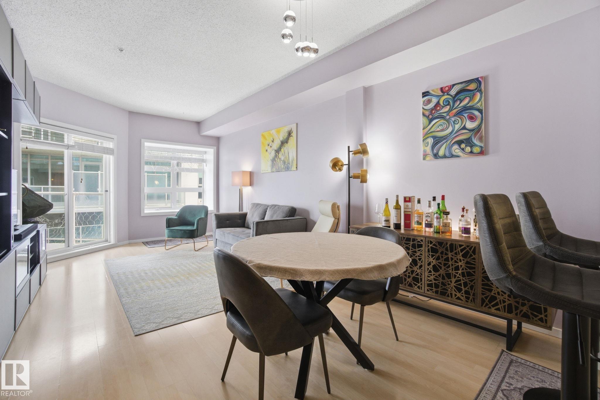 205 - 9910 111 Street NW, Wîhkwêntôwin, Edmonton