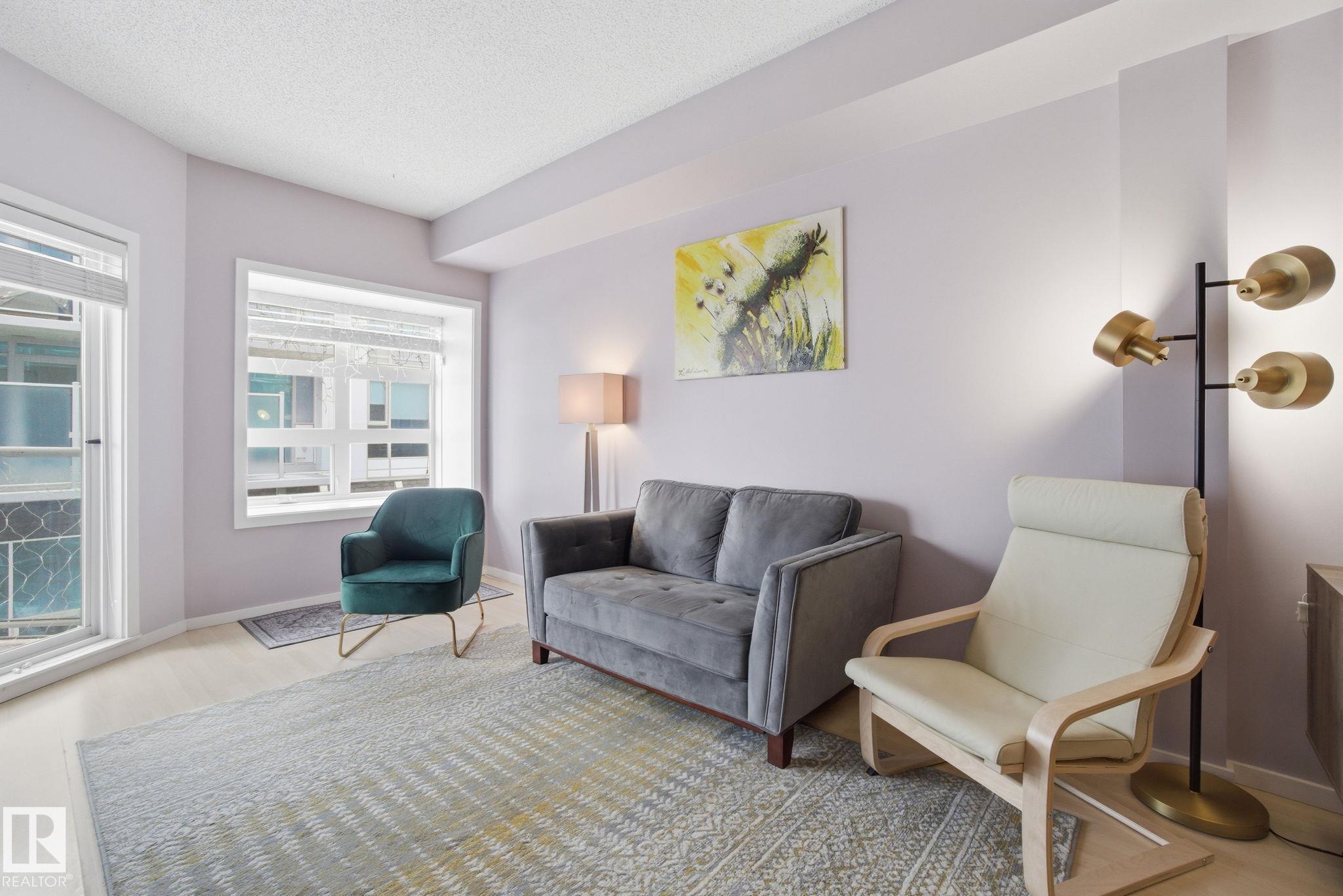 205 - 9910 111 Street NW, Wîhkwêntôwin, Edmonton