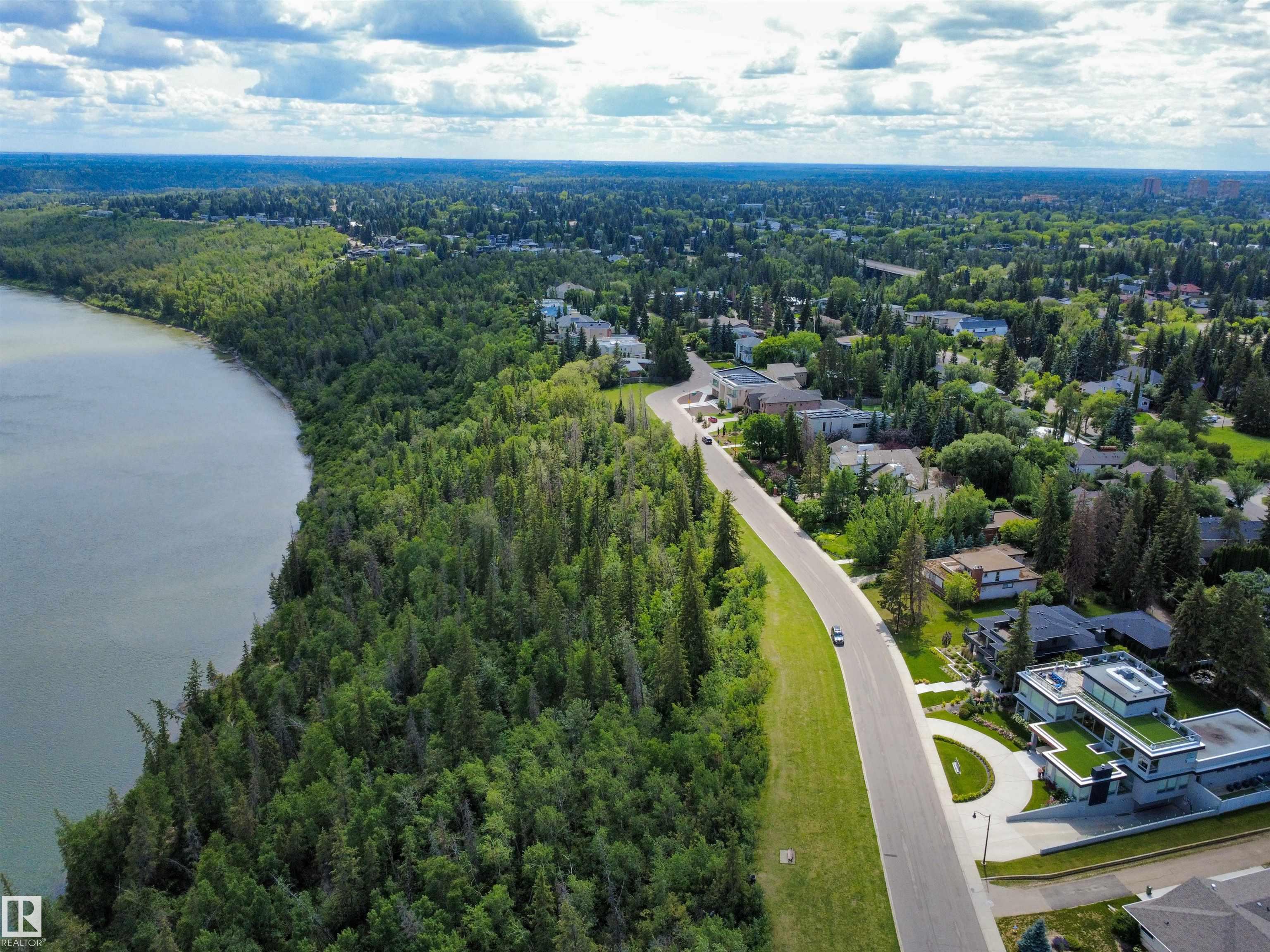 Photo 17 at 9716 Riverside Drive NW, Crestwood, Edmonton