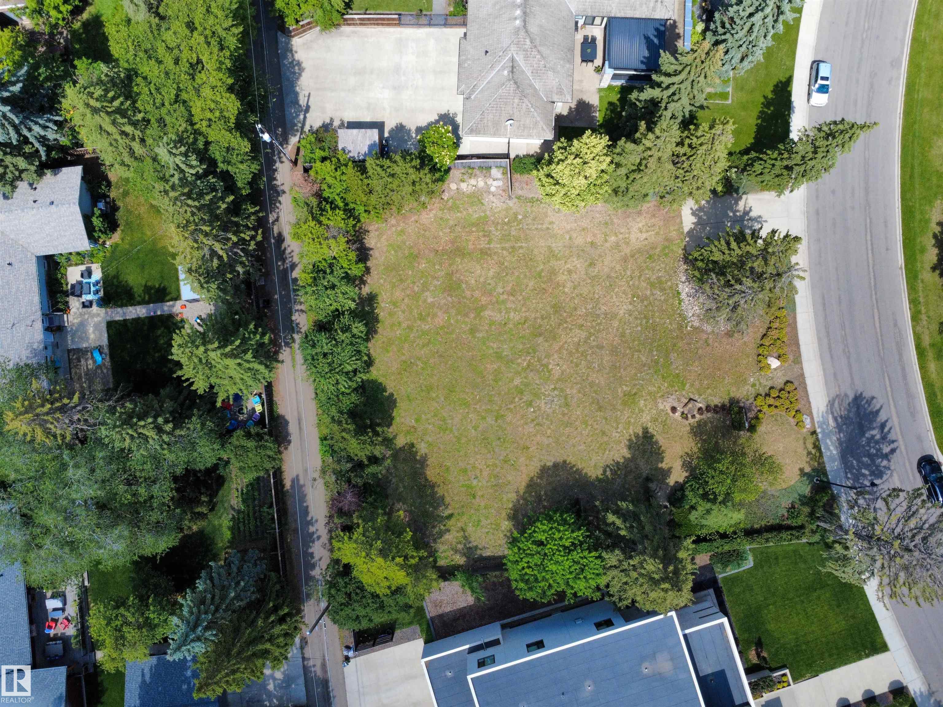 Photo 8 at 9716 Riverside Drive NW, Crestwood, Edmonton