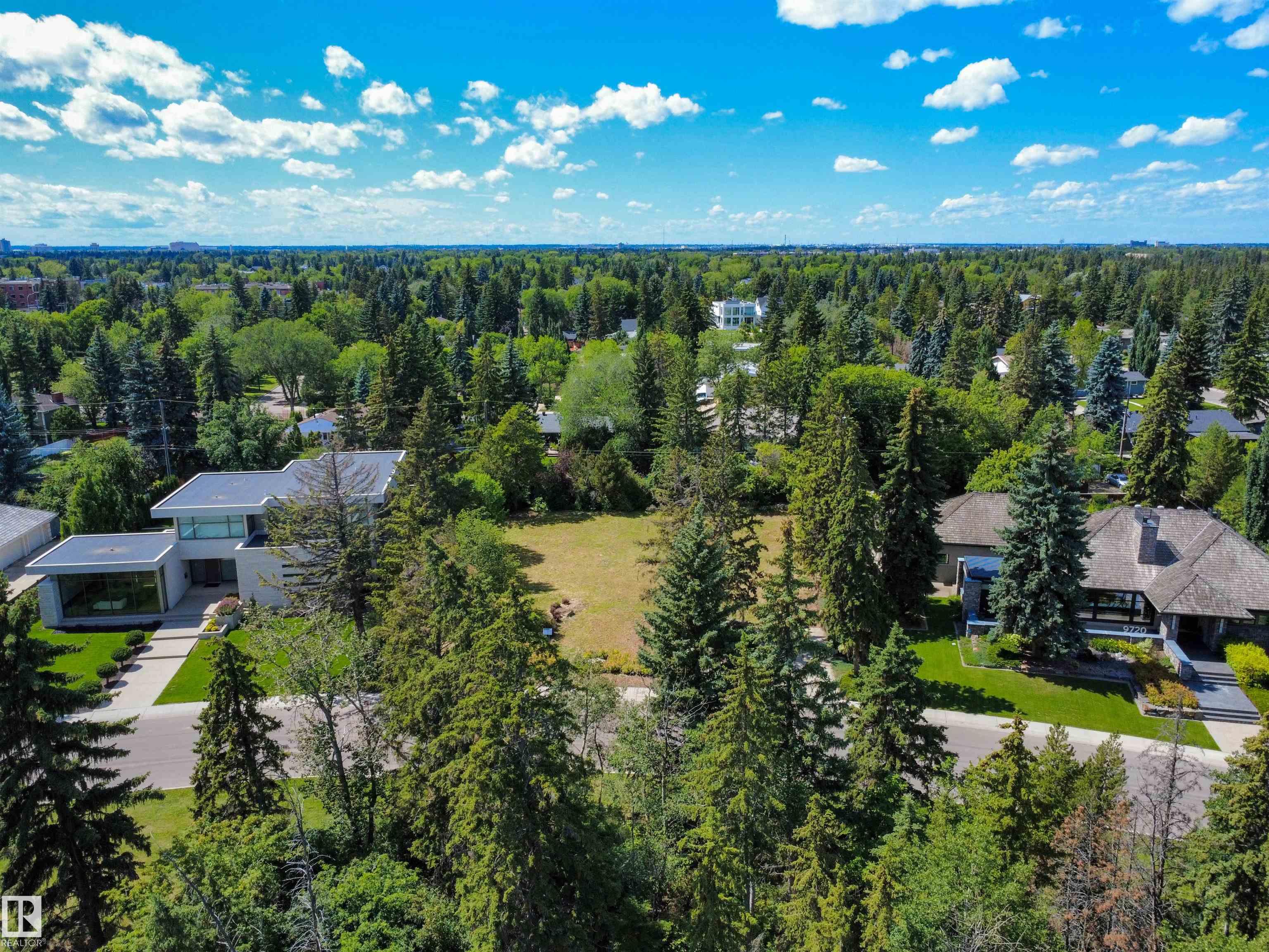 Photo 10 at 9716 Riverside Drive NW, Crestwood, Edmonton