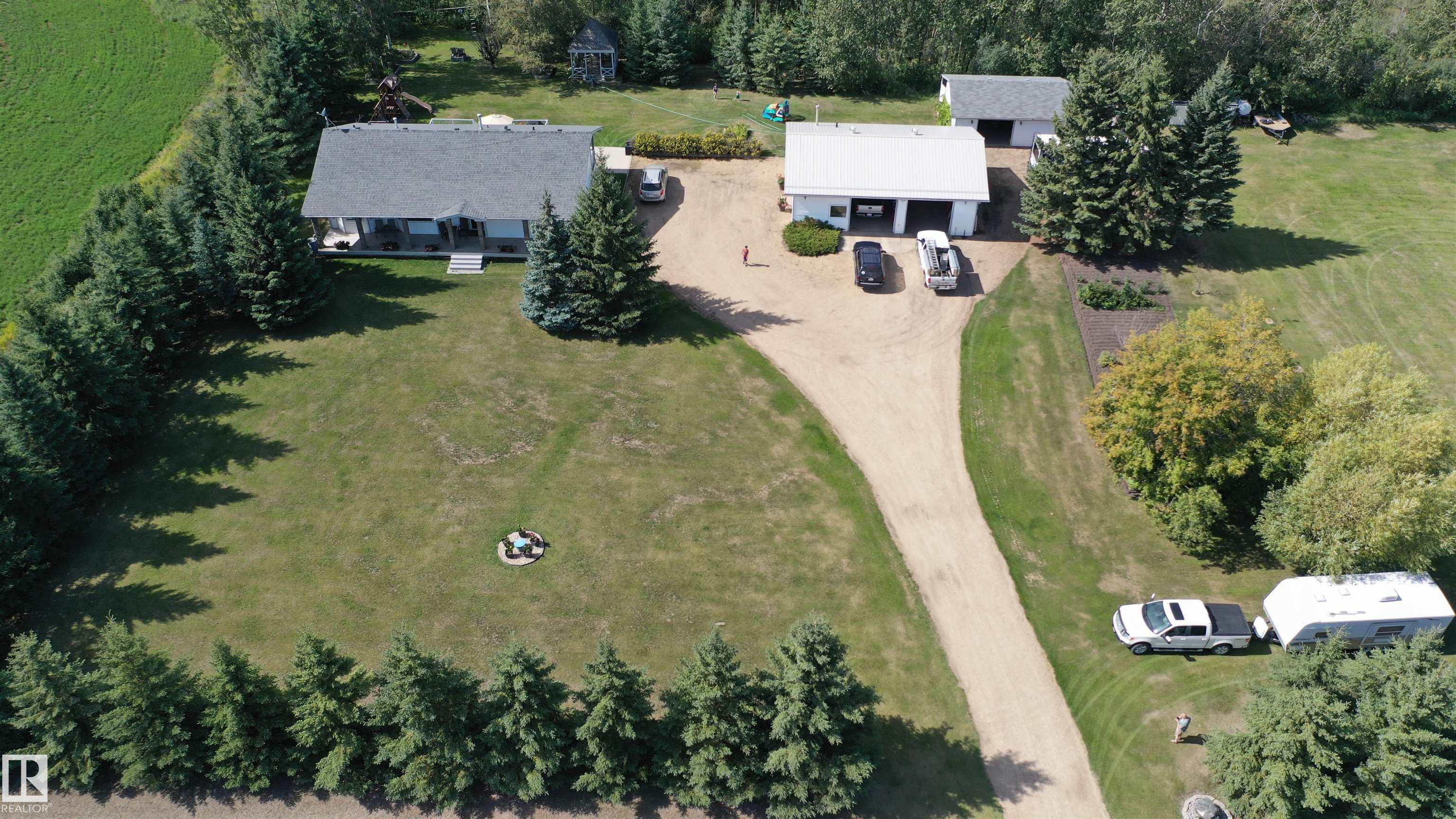 Photo 67 at 57420 Rge Road 252, None, Rural Sturgeon County