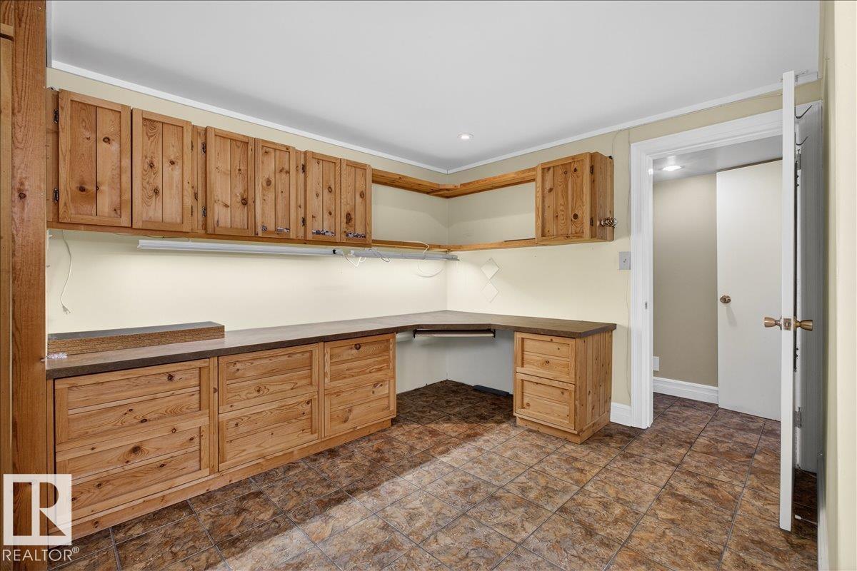 Photo 44 at 9415 128a Avenue NW, Killarney, Edmonton