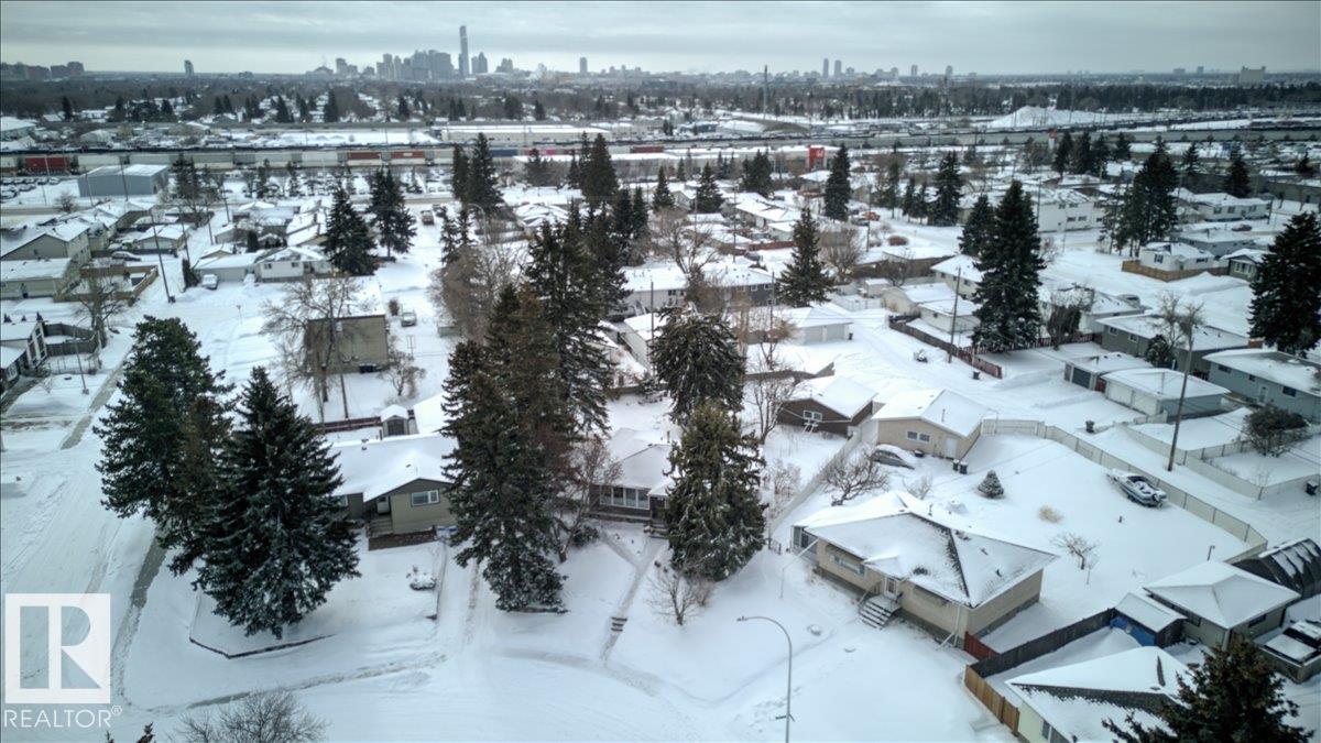 Photo 58 at 9415 128a Avenue NW, Killarney, Edmonton