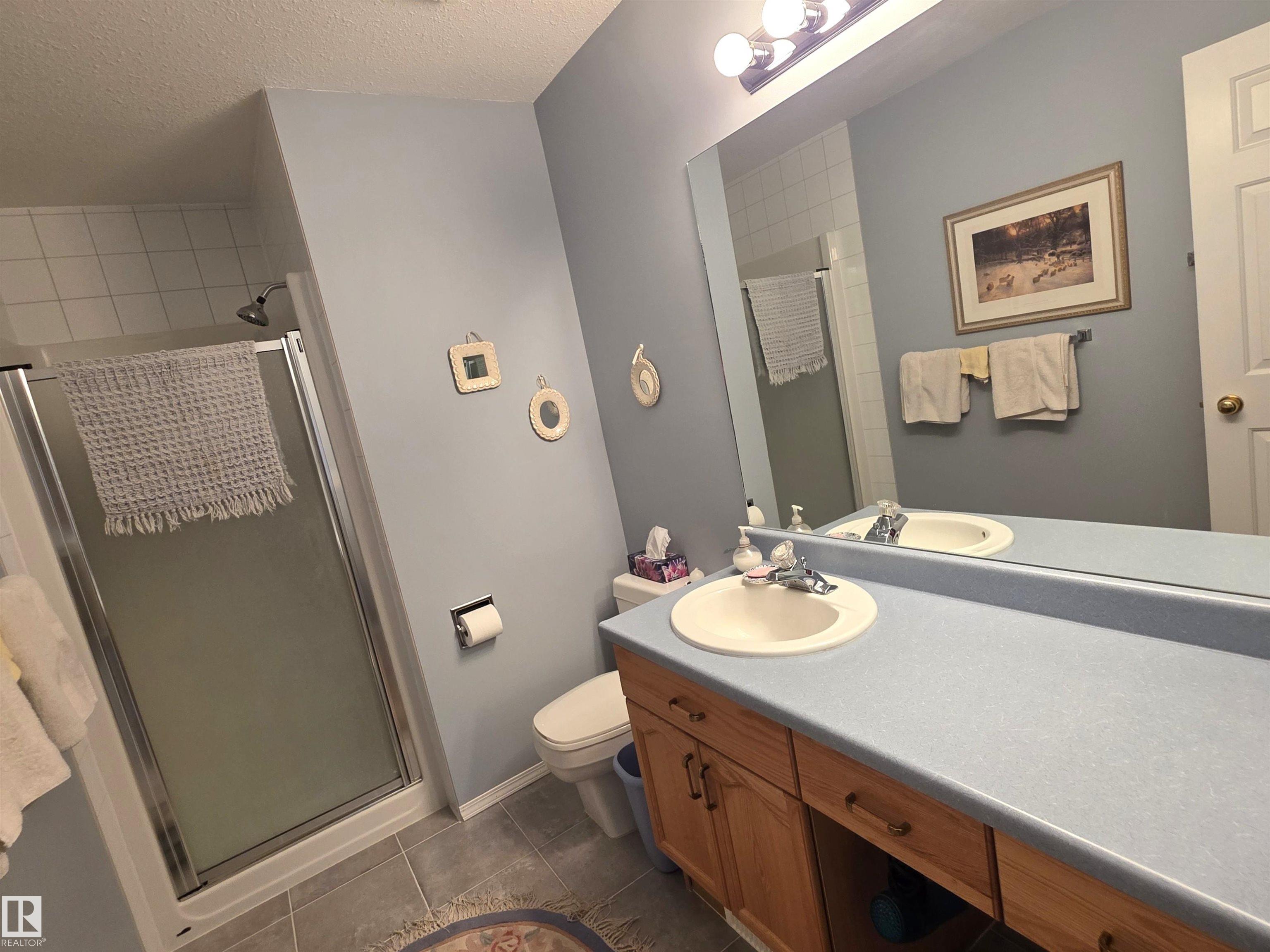 Photo 17 at 208 Ravine villa(s), Bridgeport, Leduc