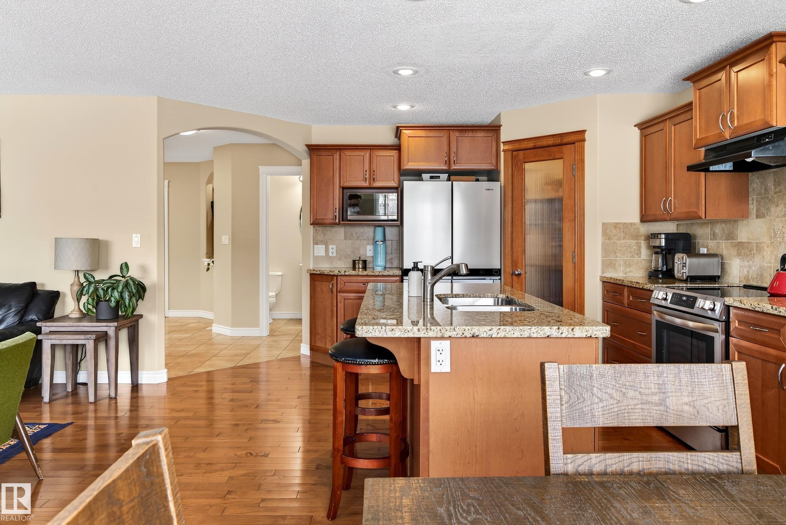 Photo 13 at 14036 145 Avenue NW, Cumberland, Edmonton