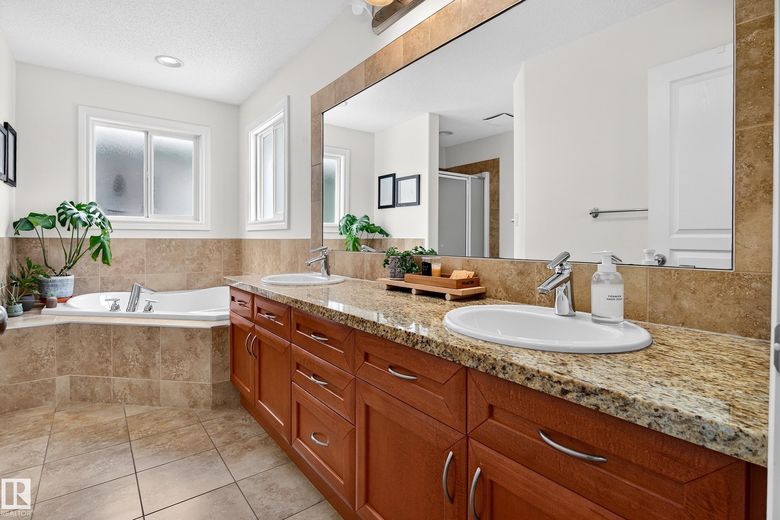 Photo 35 at 14036 145 Avenue NW, Cumberland, Edmonton