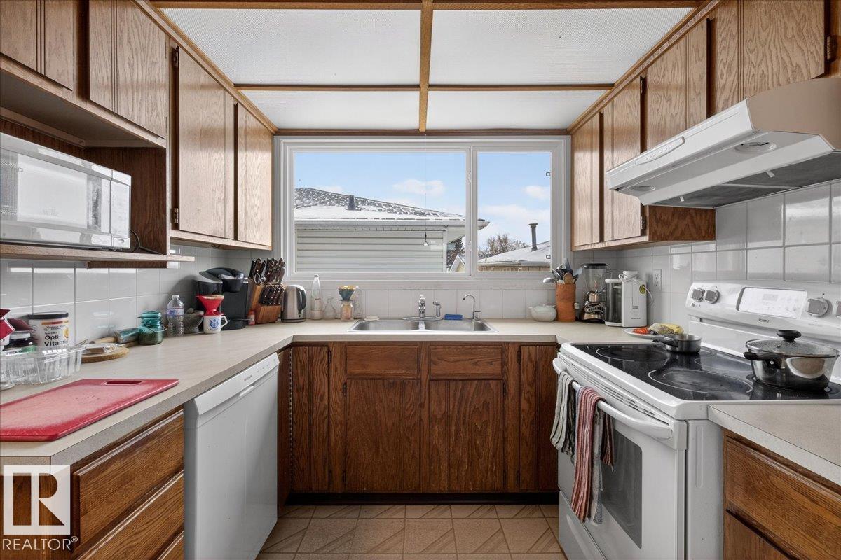 Photo 16 at 14132 70 Street NW, Kildare, Edmonton