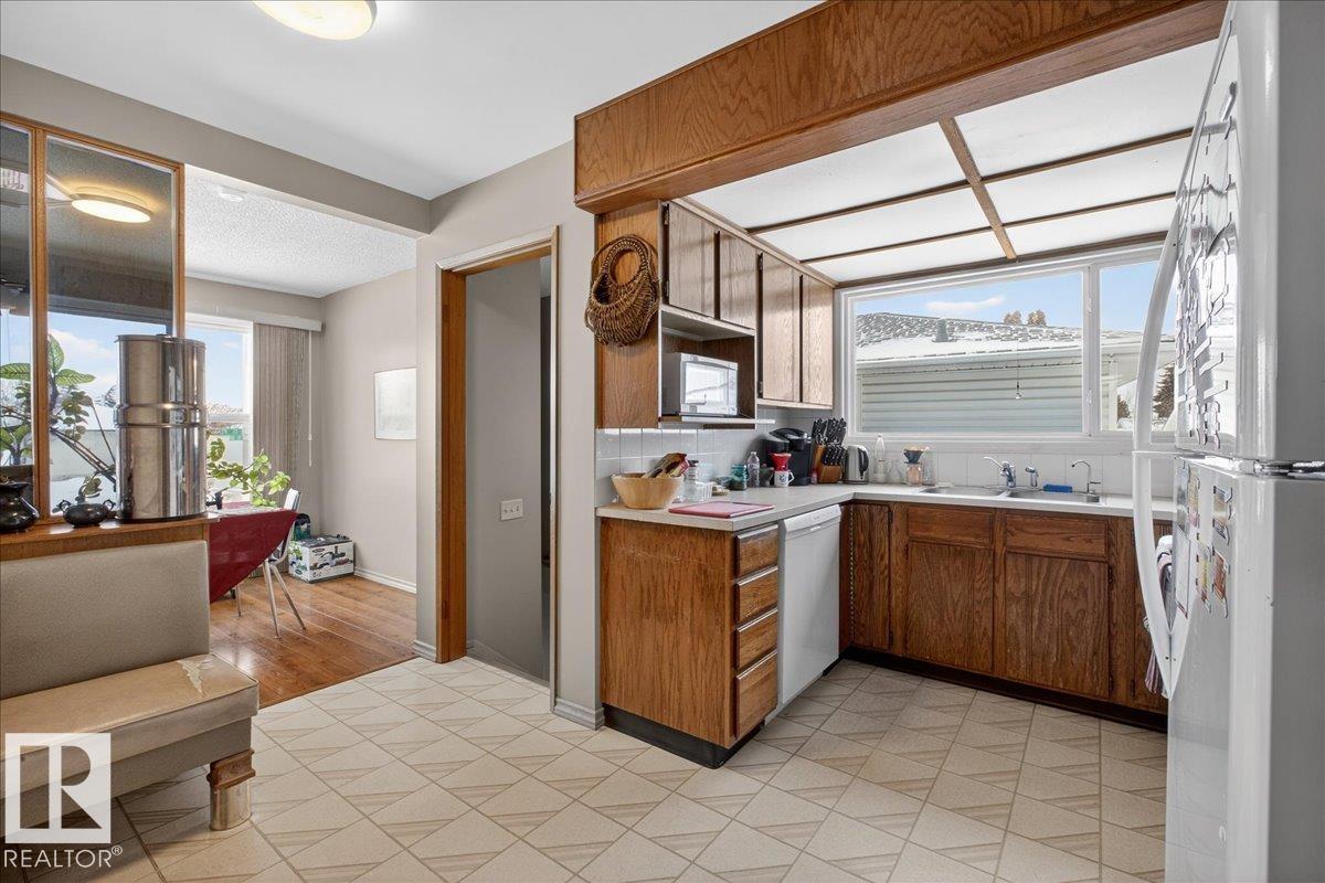 Photo 17 at 14132 70 Street NW, Kildare, Edmonton