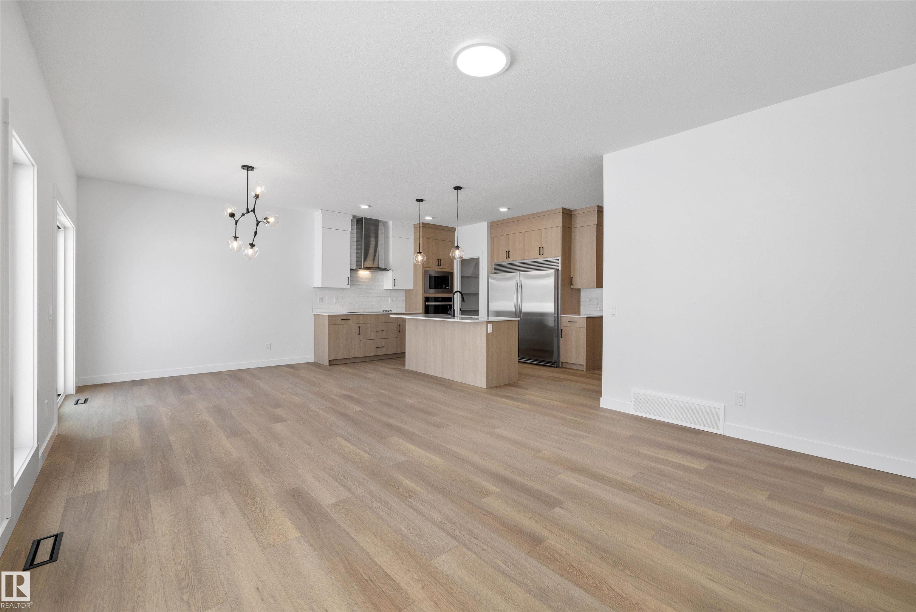 Photo 20 at 1077 Cristall Crescent SW, Chappelle Area, Edmonton