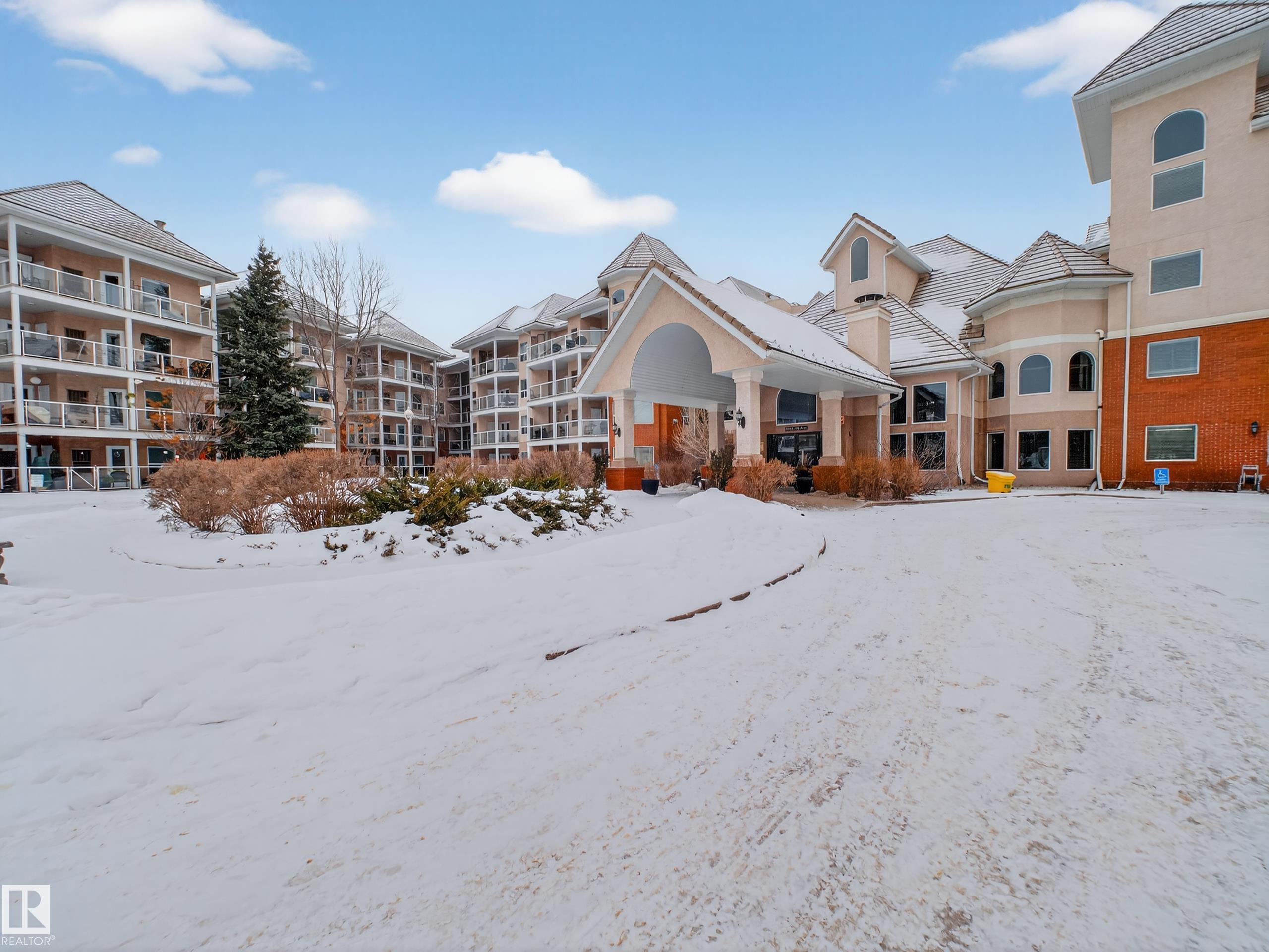 302 - 9008 99 Avenue NW, Riverdale, Edmonton