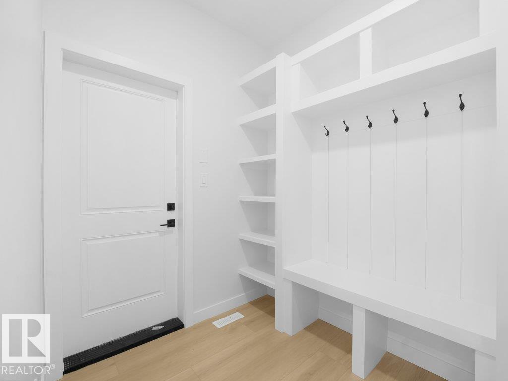 Photo 12 at 3314 Chickadee Drive NW, Starling, Edmonton