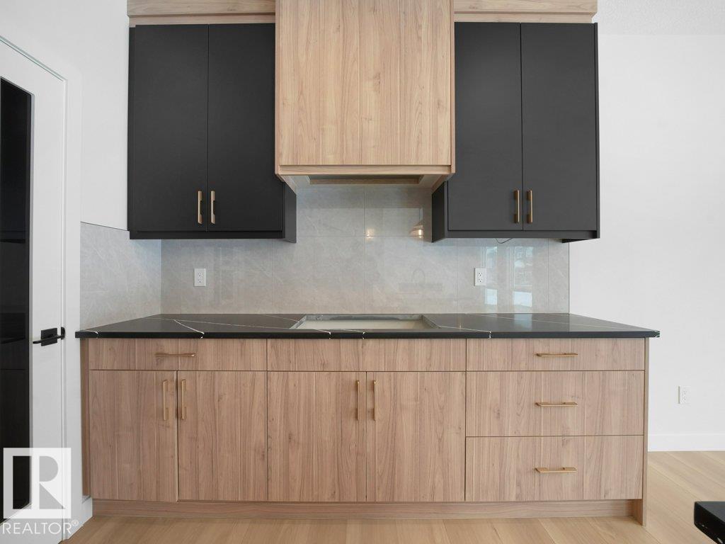 Photo 19 at 3314 Chickadee Drive NW, Starling, Edmonton